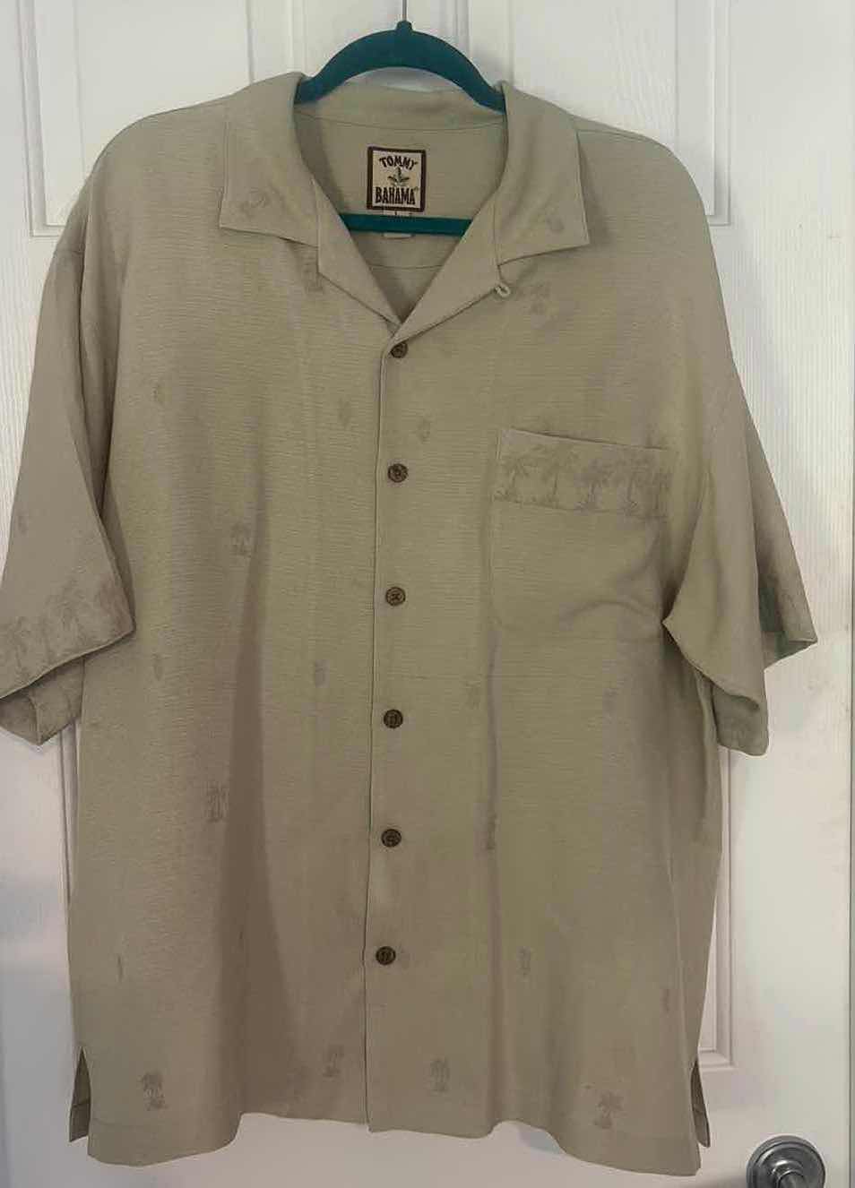 Photo 1 of MENS CLOTHING- TOMMY BAHAMAS 100% SILK SHIRT SIZE L