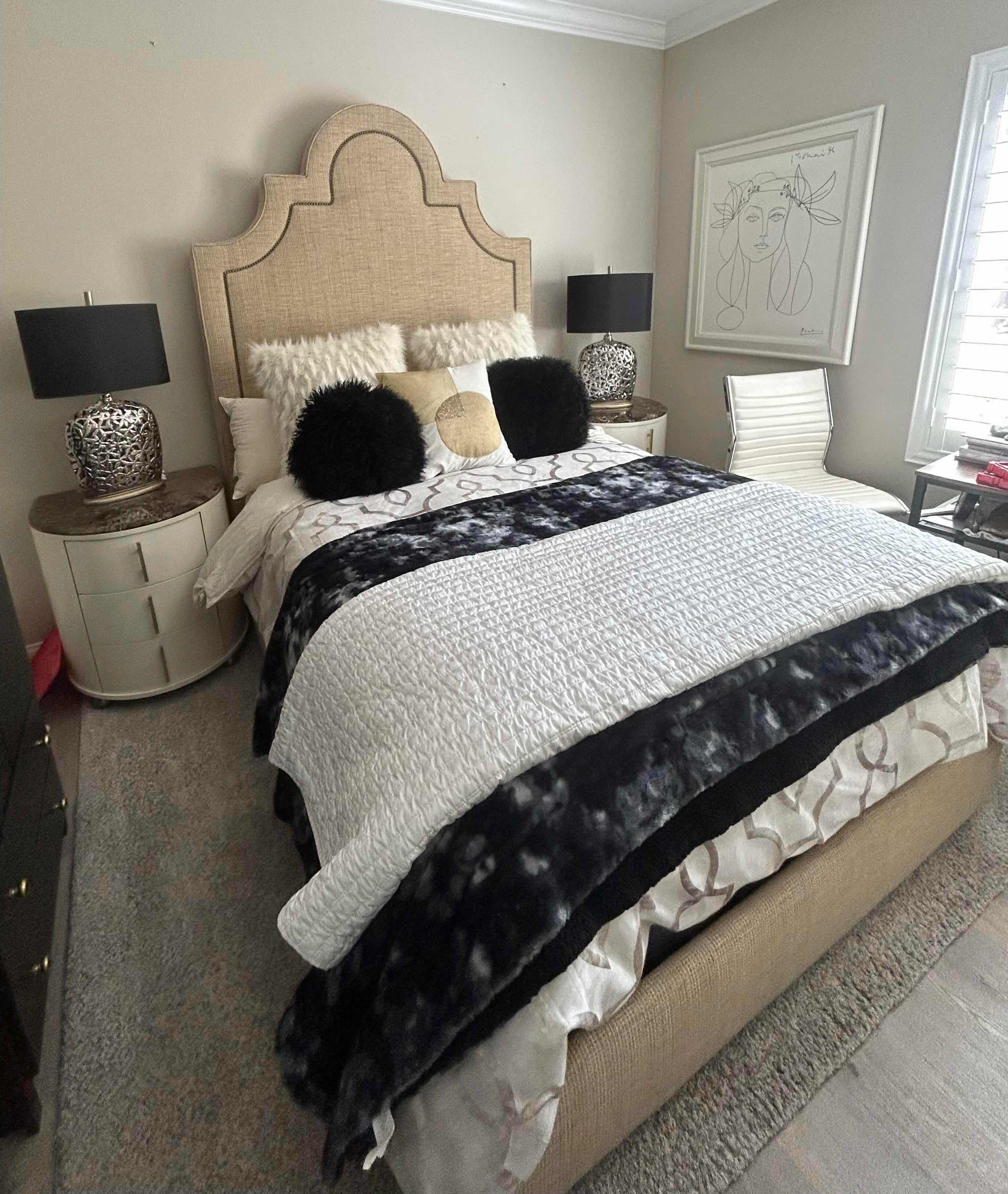 Photo 1 of QUEEN HEADBOARD AND SURROUND (BEDDING AND MATTRESS NOT INCLUDED) 64” x 89” x 82”