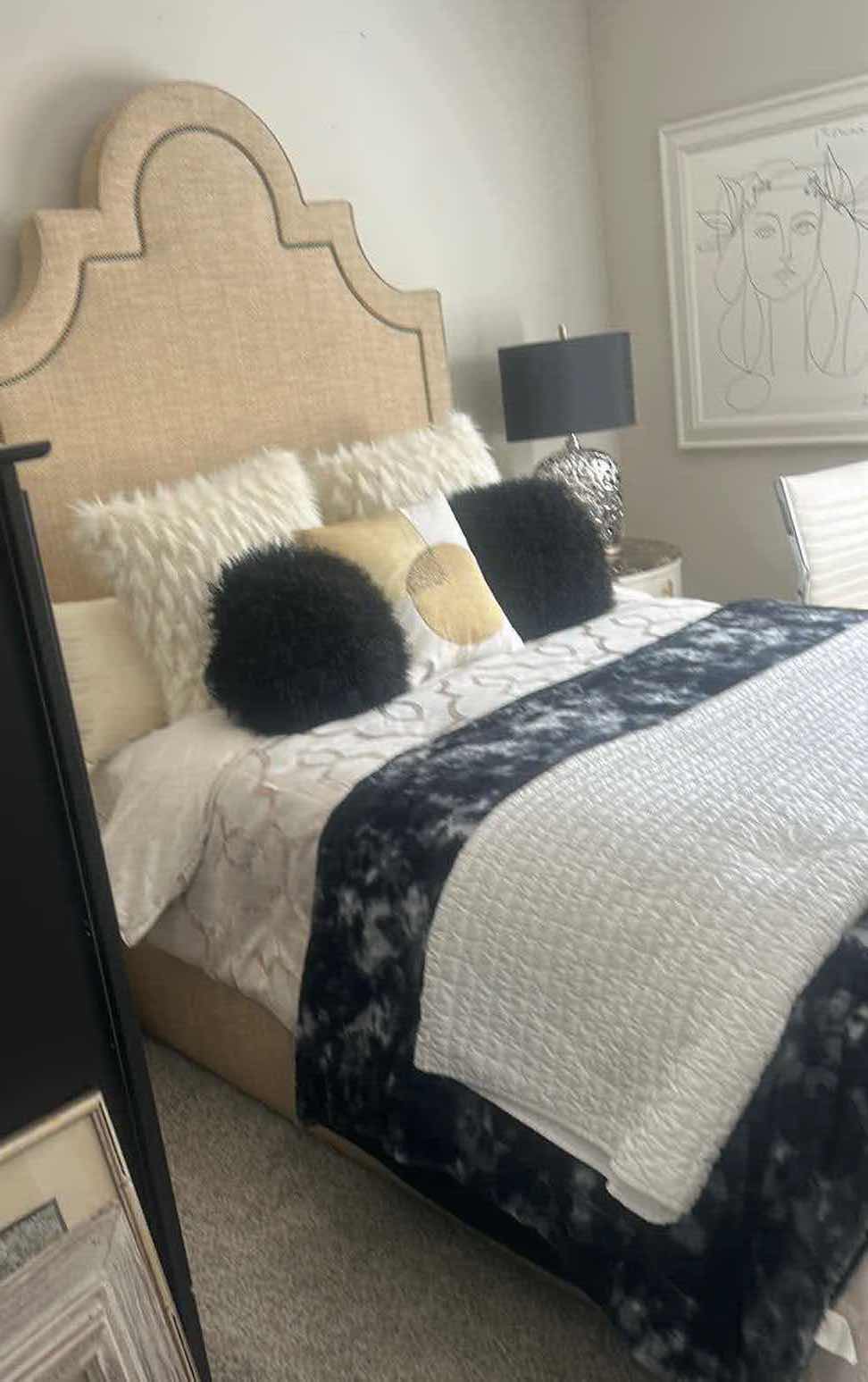 Photo 1 of QUEEN HEADBOARD AND SURROUND (BEDDING AND MATTRESS NOT INCLUDED) 64” x 89” x 82”