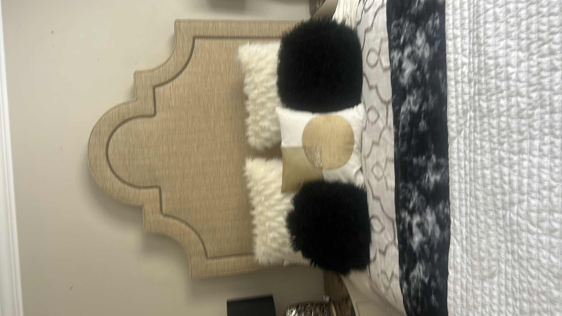 Photo 1 of QUEEN HEADBOARD AND SURROUND (BEDDING AND MATTRESS NOT INCLUDED) 64” x 89” x 82”