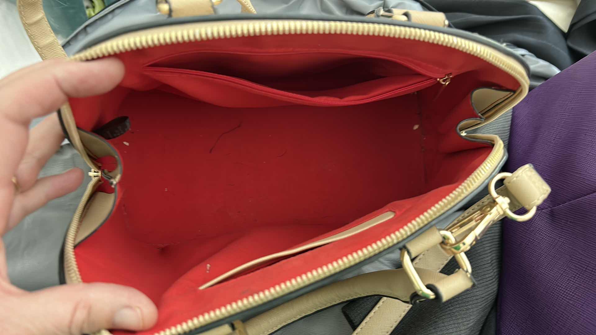 Photo 1 of WOMENS HANDBAG