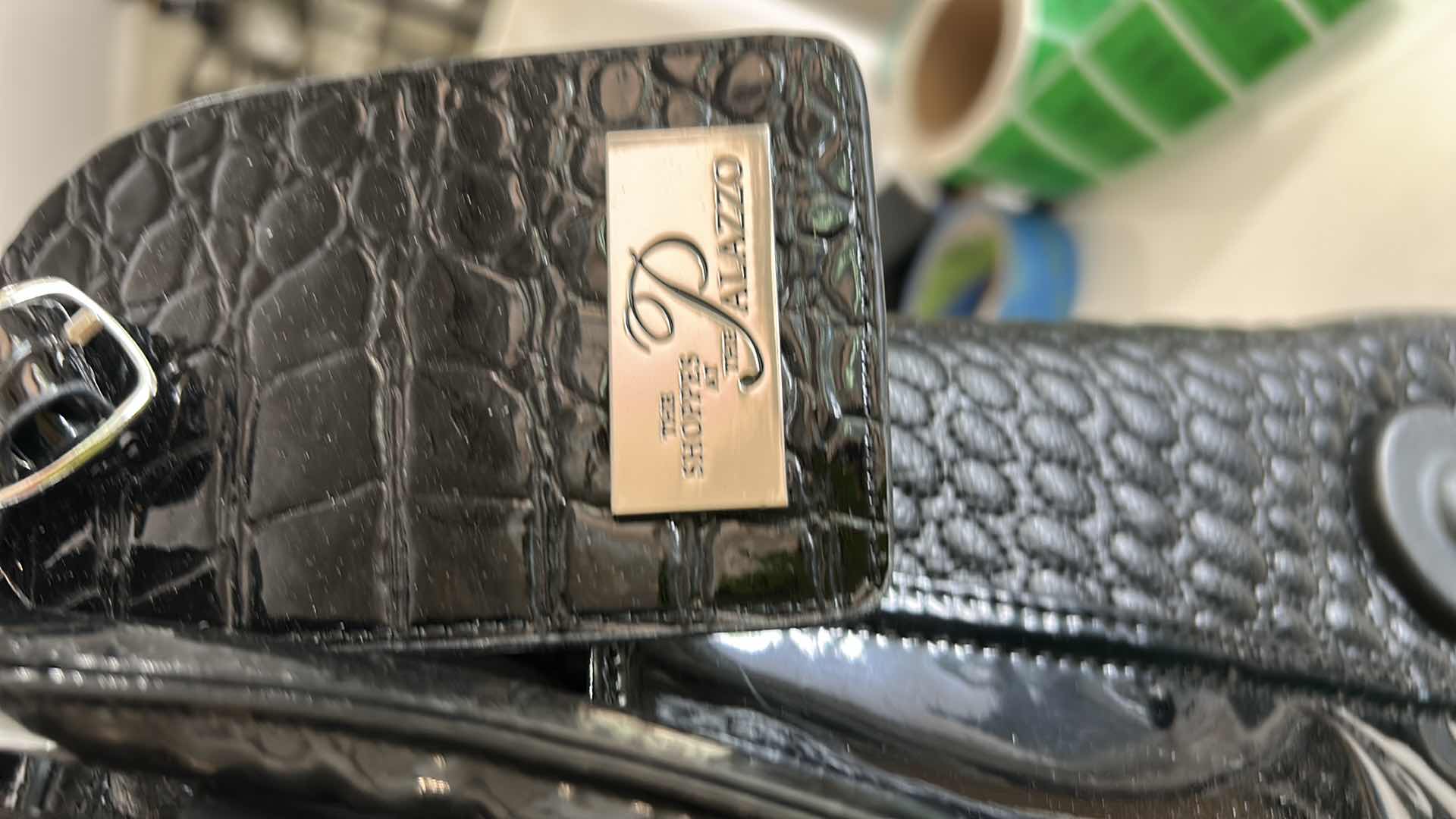 Photo 1 of THE SHOPPES AT THE PALAZZO ROLLING OVERNIGHT BAG / LUGGAGE