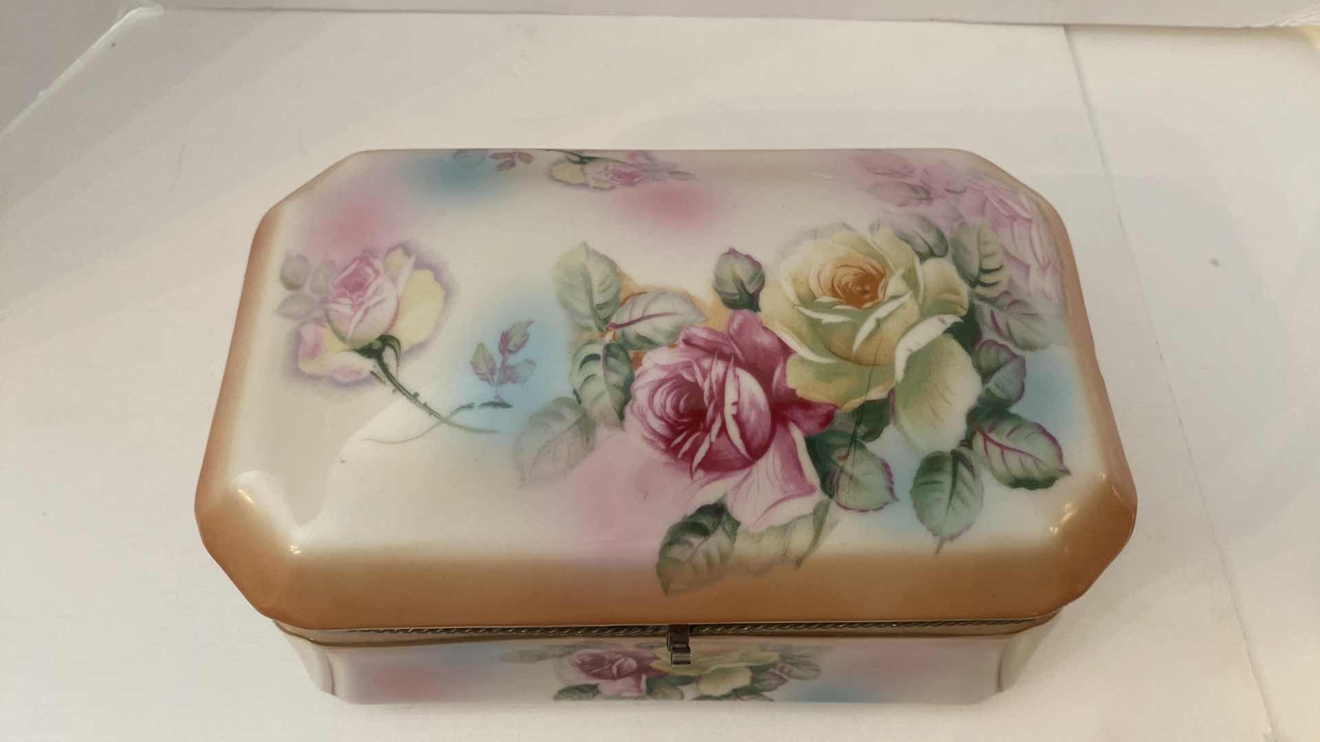 Photo 1 of VINTAGE RS PRUSSIA DOMED DRESSER / JEWELRY BOX 11“ x 5 3/4”