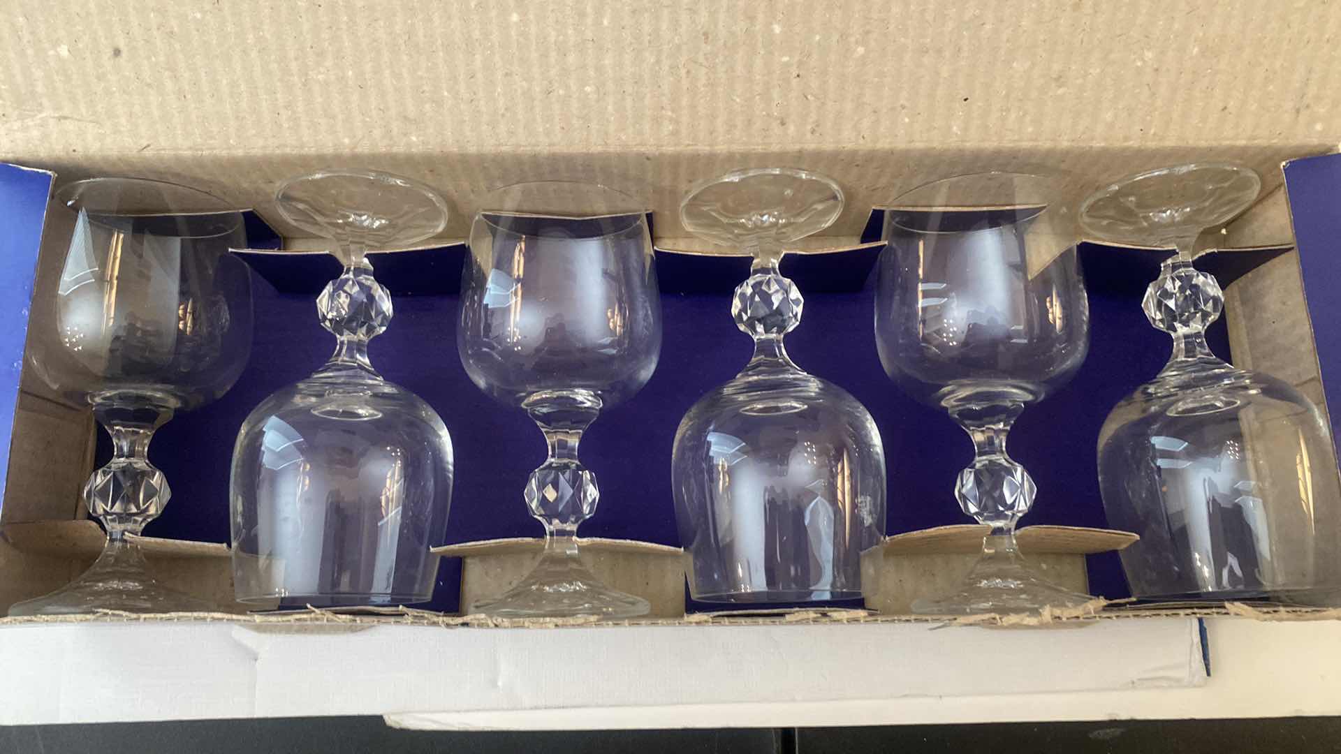 Photo 1 of 6 CLAUDIA RED WINE AND 6 WHITE WINE