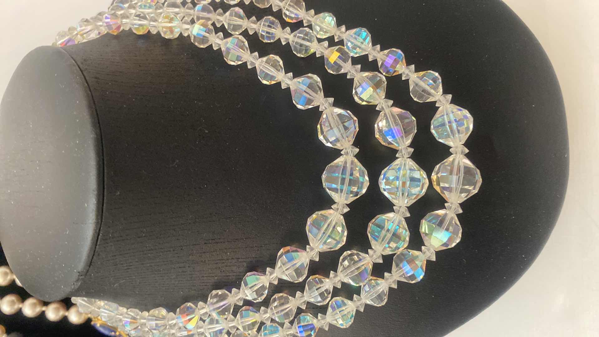 Photo 1 of COSTUME JEWELRY - NECKLACES