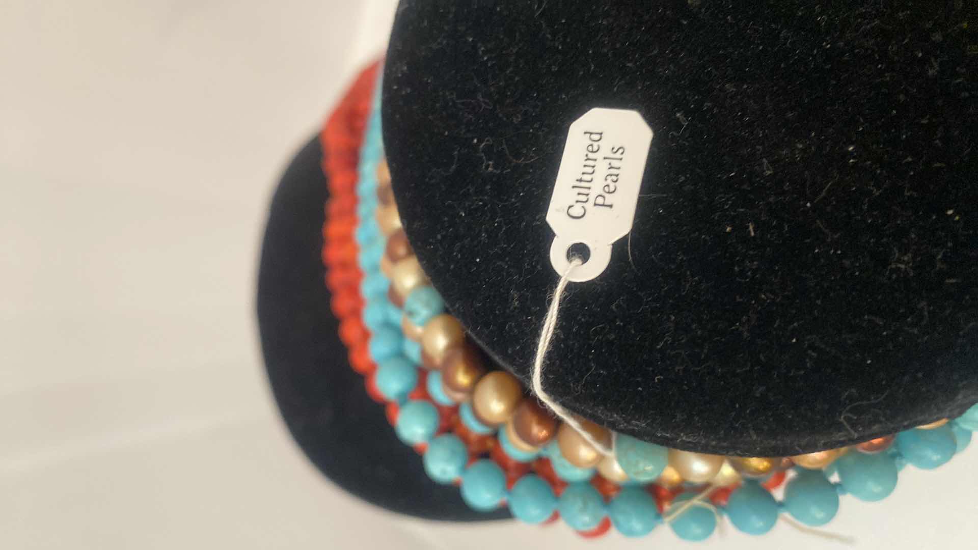 Photo 1 of WOMENS NATURAL STONE BEADS AND CULTURED PEARLS JEWELRY