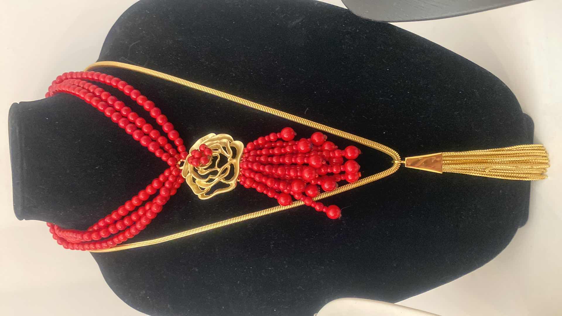 Photo 1 of COSTUME JEWELRY - NECKLACES & EARRINGS