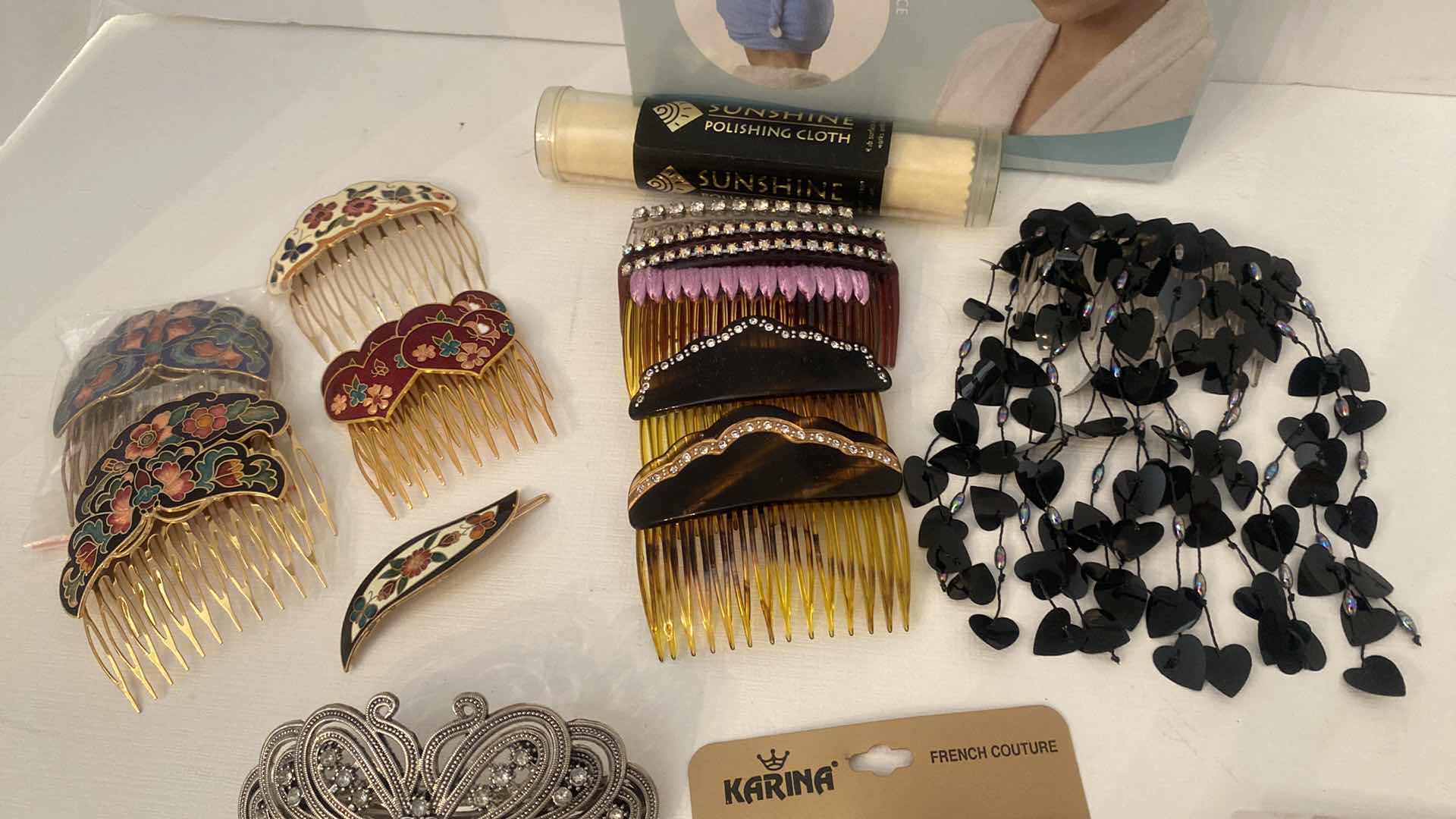Photo 1 of HAIR ACCESSORIES