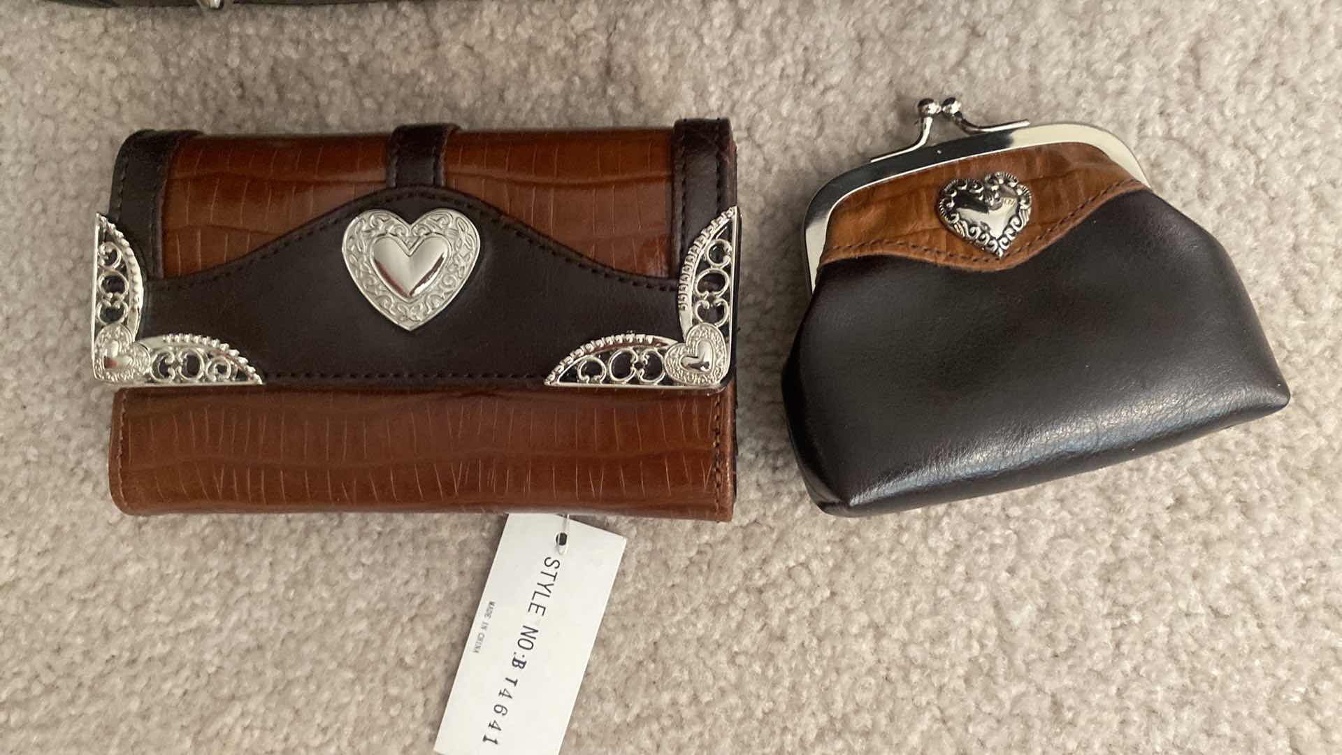 Photo 1 of WOMENS HANDBAG ASSORTMENT