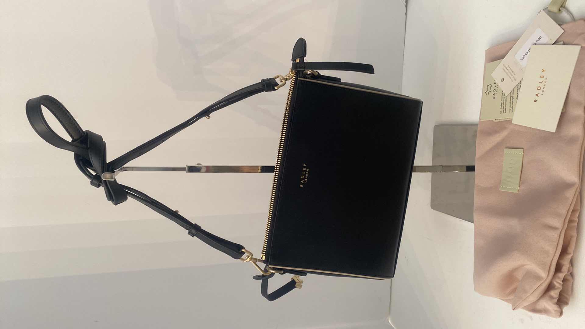 Photo 1 of WOMENS RADLEY LONDON HANDBAG 9 1/2” x 7 1/2” excluding strap