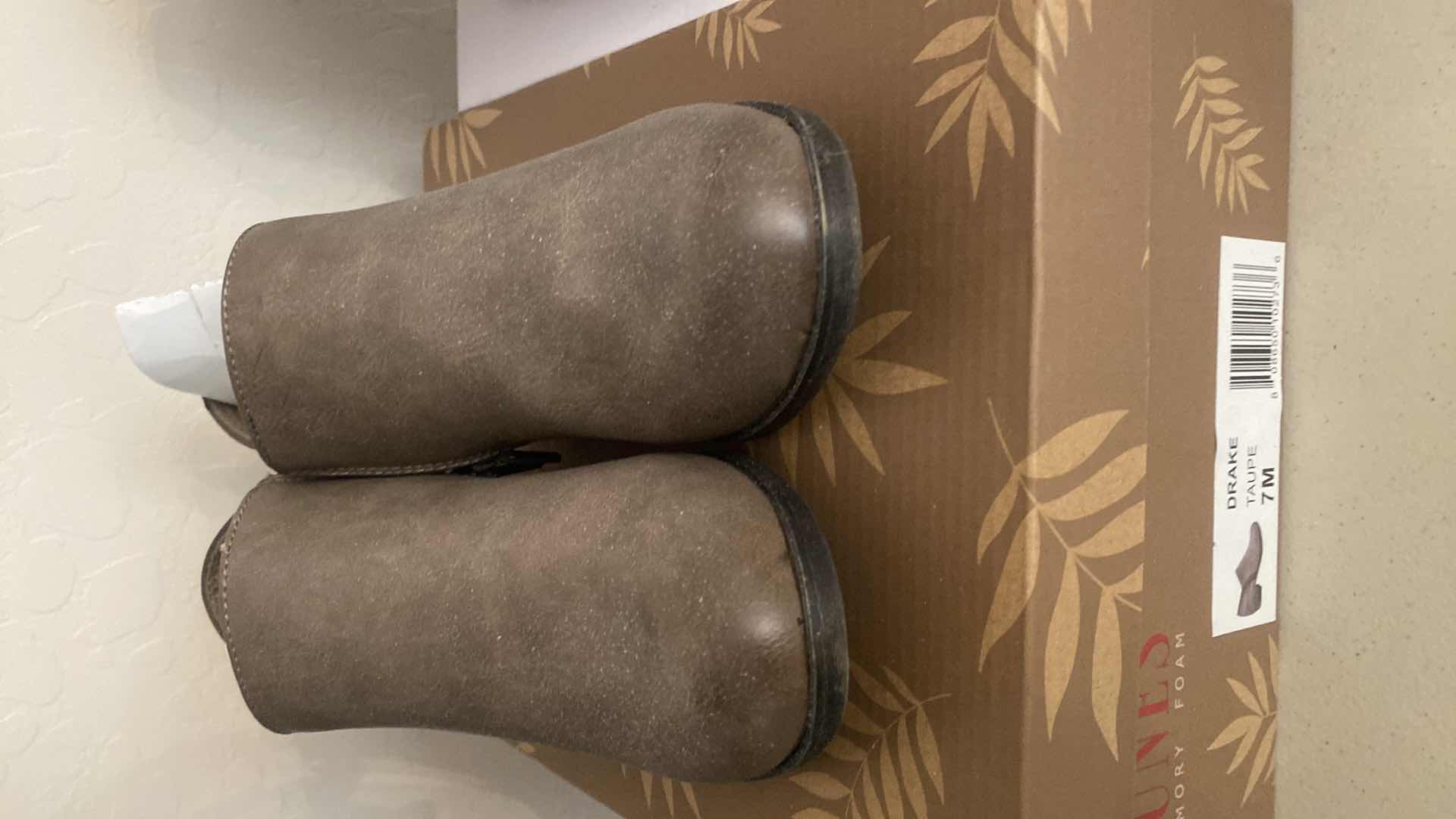 Photo 1 of NEW IN BOX WOMENS SIZE 7 SHOES - 2 PAIRS