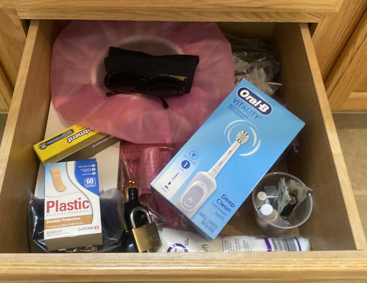 Photo 1 of CONTENTS S MASTER BATH 4 DRAWERS