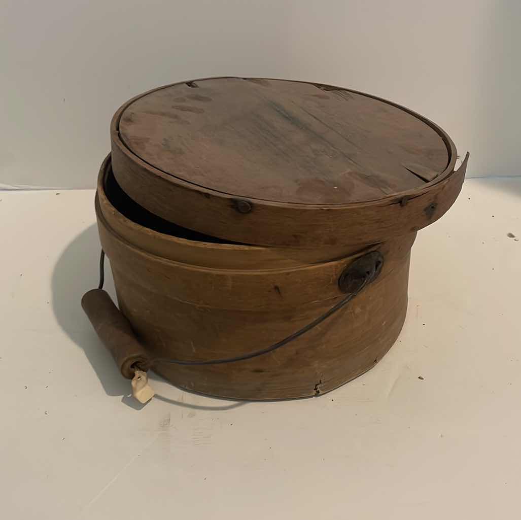 Photo 1 of ANTIQUE WOODEN GRAIN STORAGE WITH HANDLE 7”