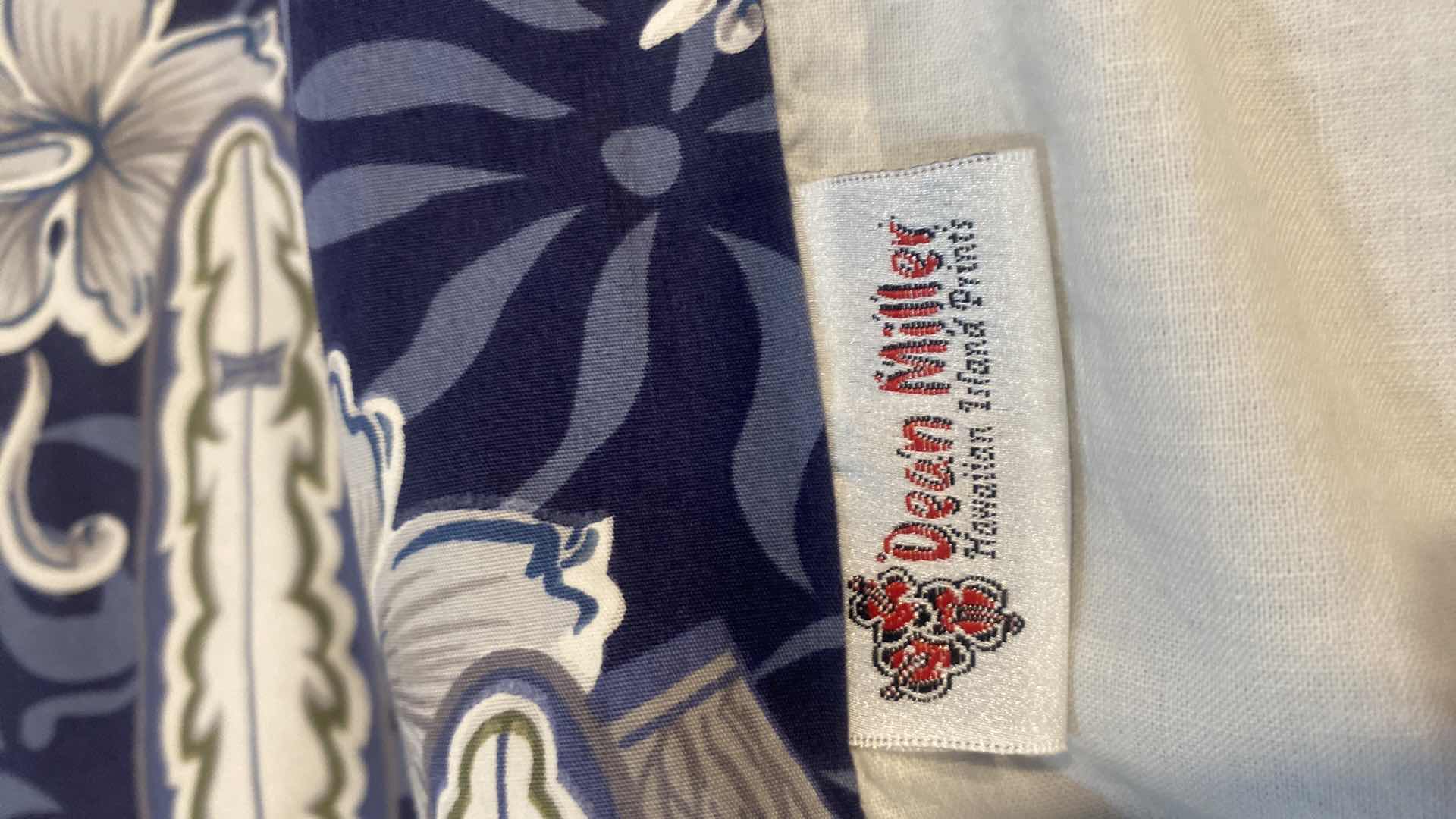 Photo 1 of DEAN MILLER FULL SIZE DUVET WITH COMFORTER & 3 PILLOWS BEDDING