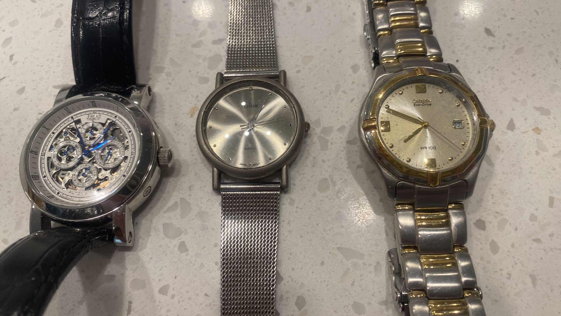 Photo 3 of 6 WATCHES