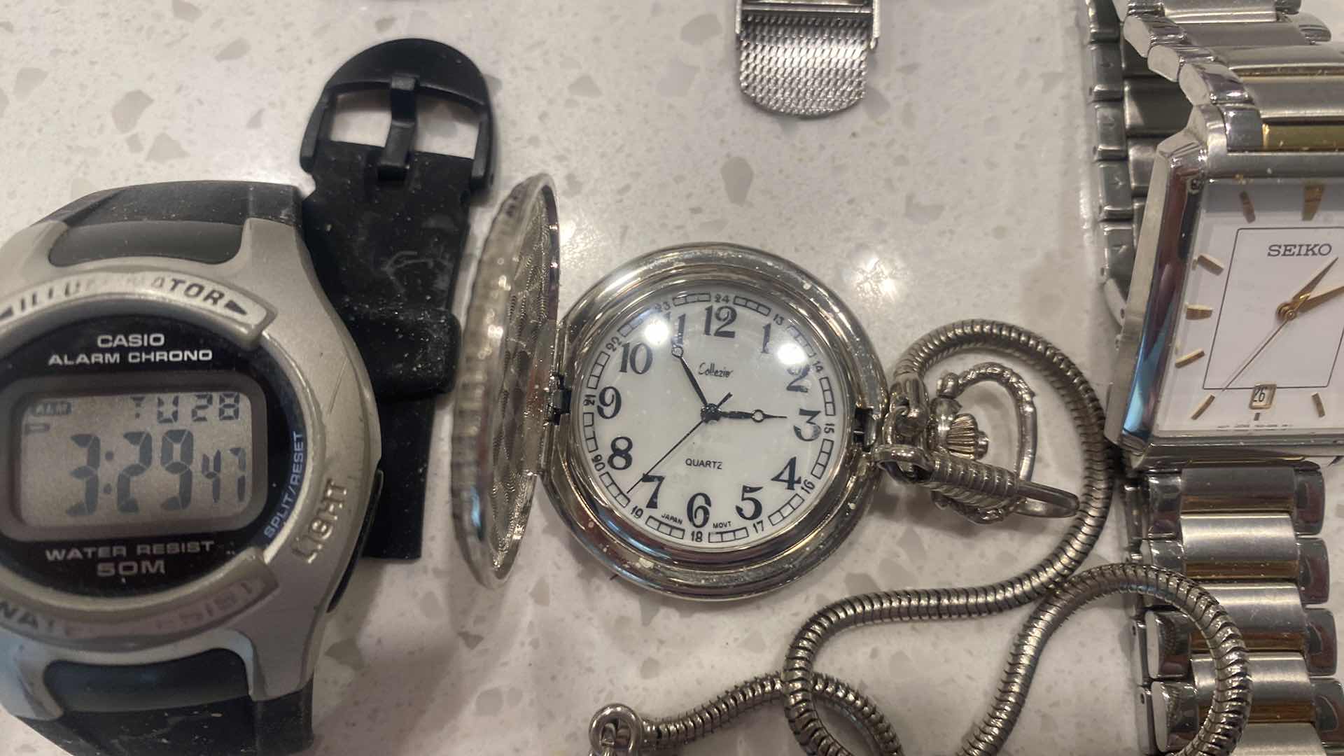 Photo 5 of 6 WATCHES