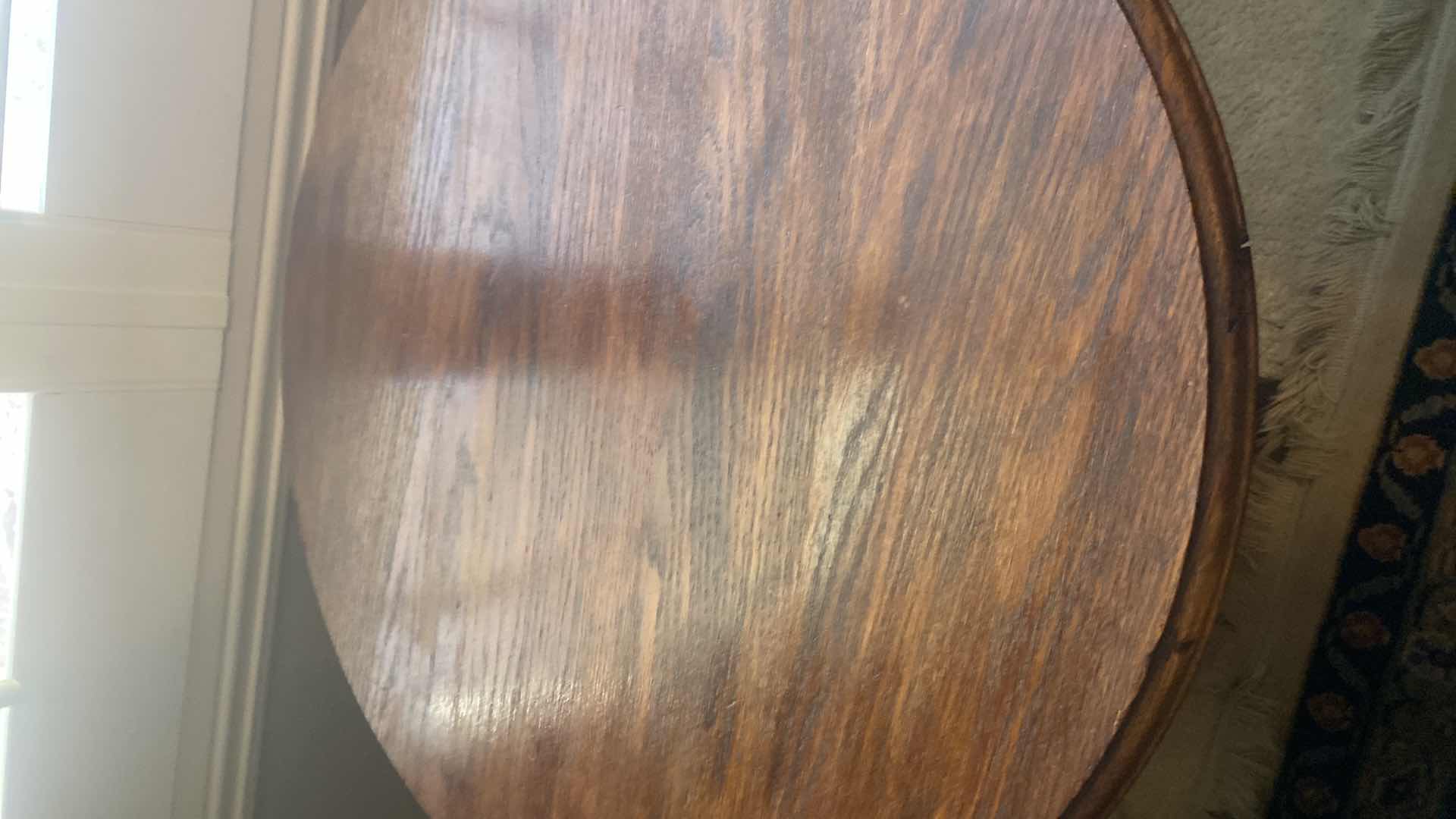 Photo 3 of 22” ROUND OAK END TABLE H20 1/2”