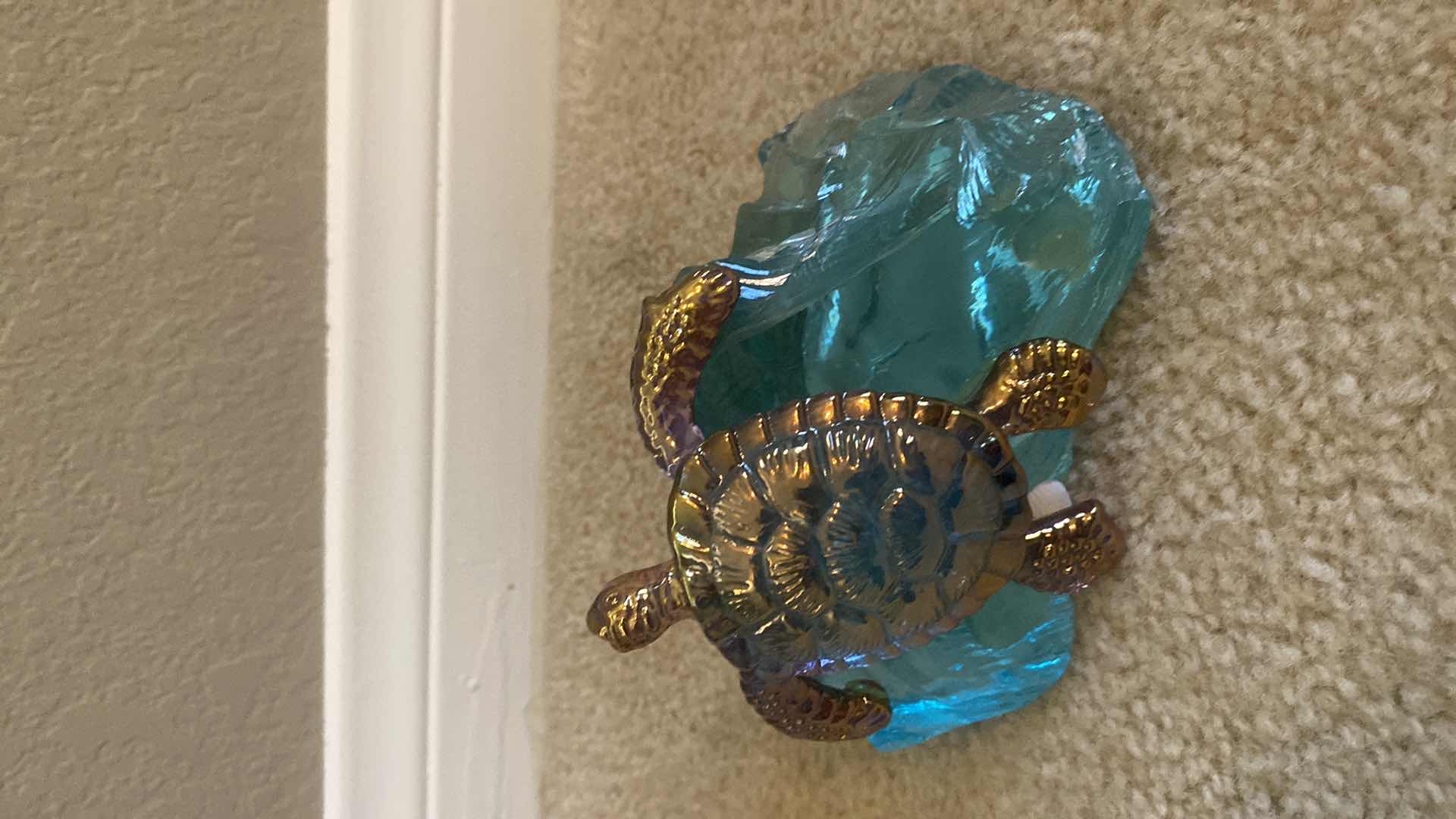 Photo 1 of $115 24K GOLD PLATED SEA TURTLE SCULPTURE WITH GLASS 7” x 4”