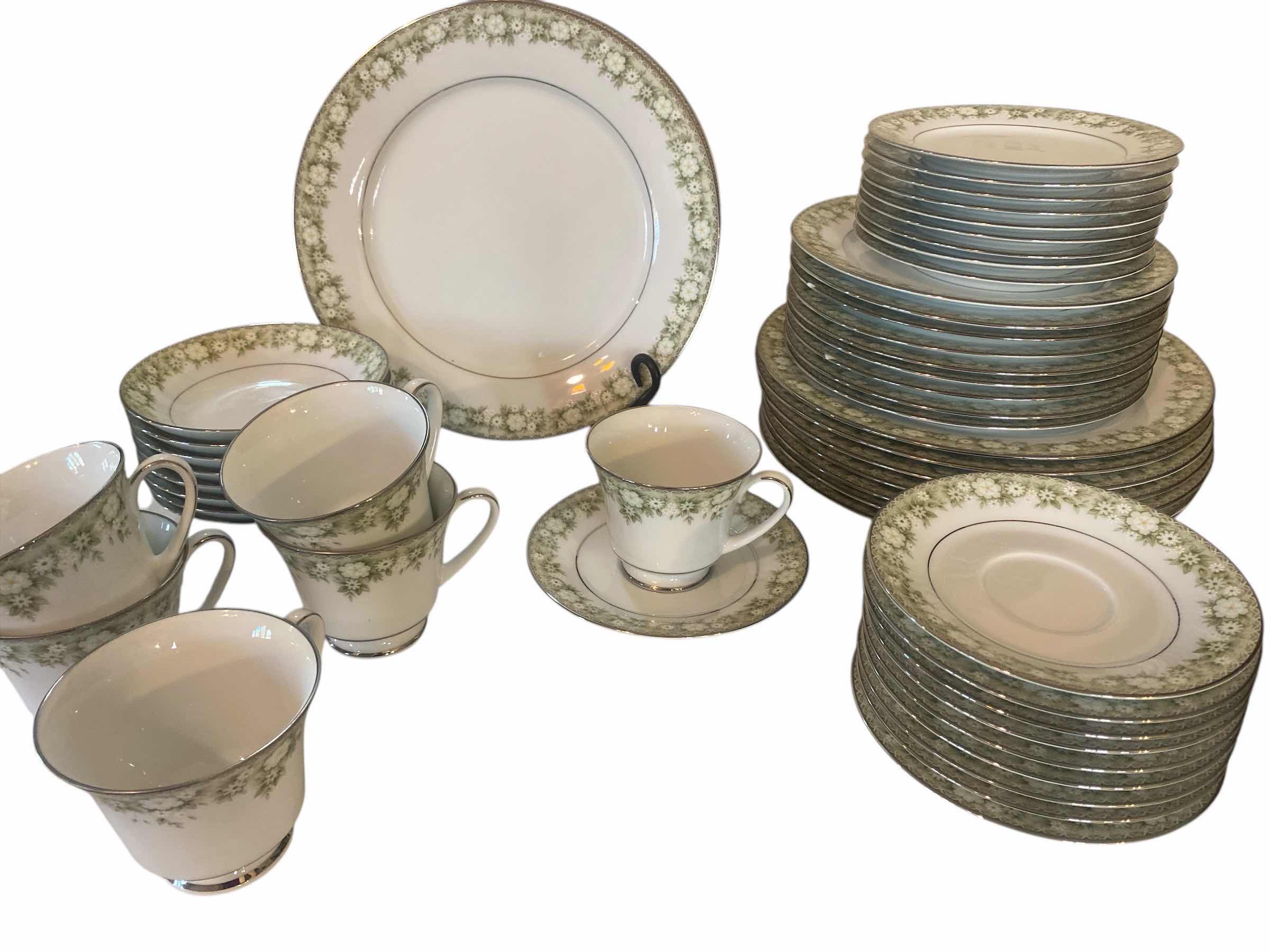Photo 1 of NORITAKE PRINCETON CHINA 52 PIECES PLUS SERVEWARE SEE PICTURES