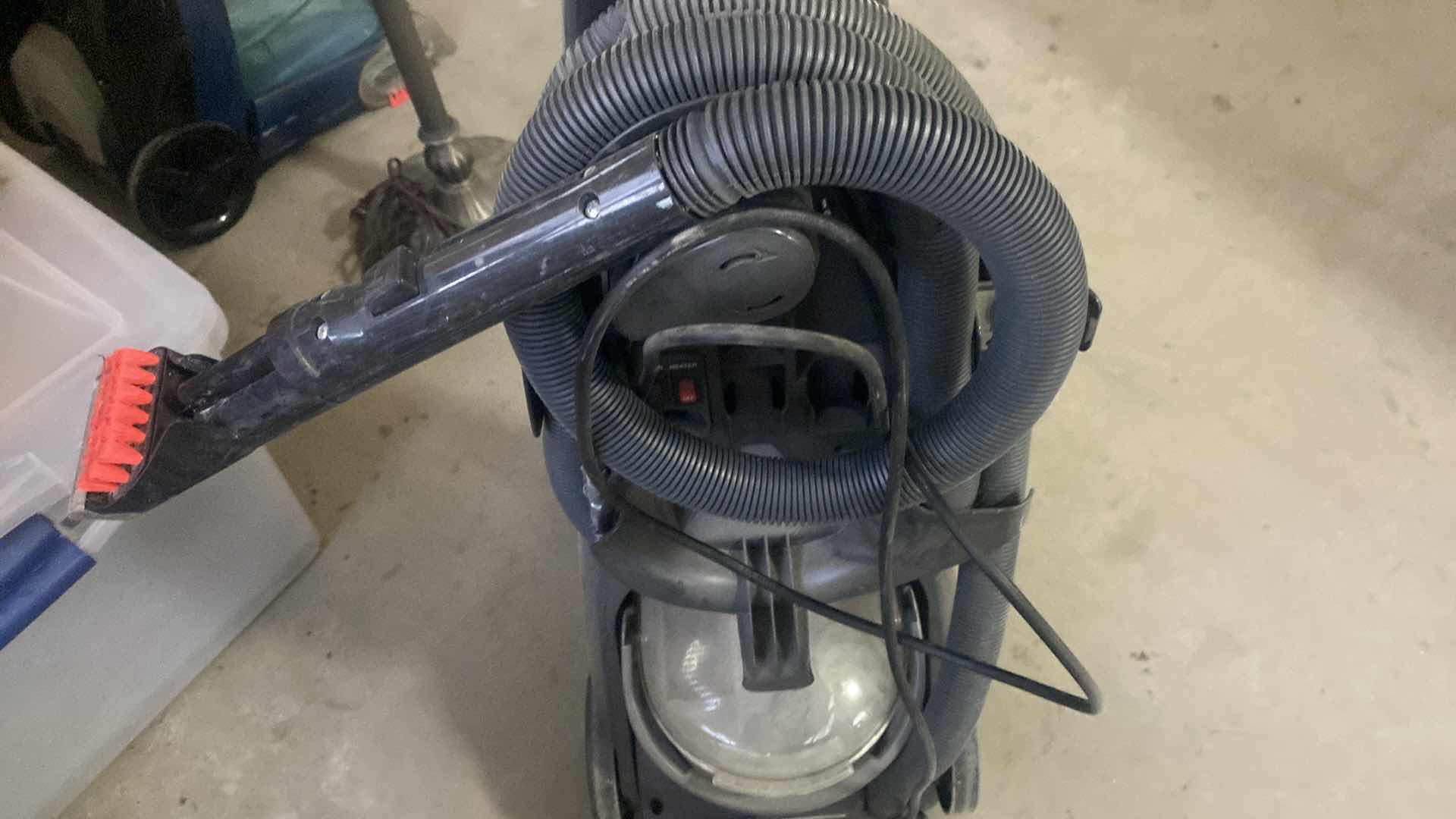 Photo 6 of BISSELL  PRO HEAT PET