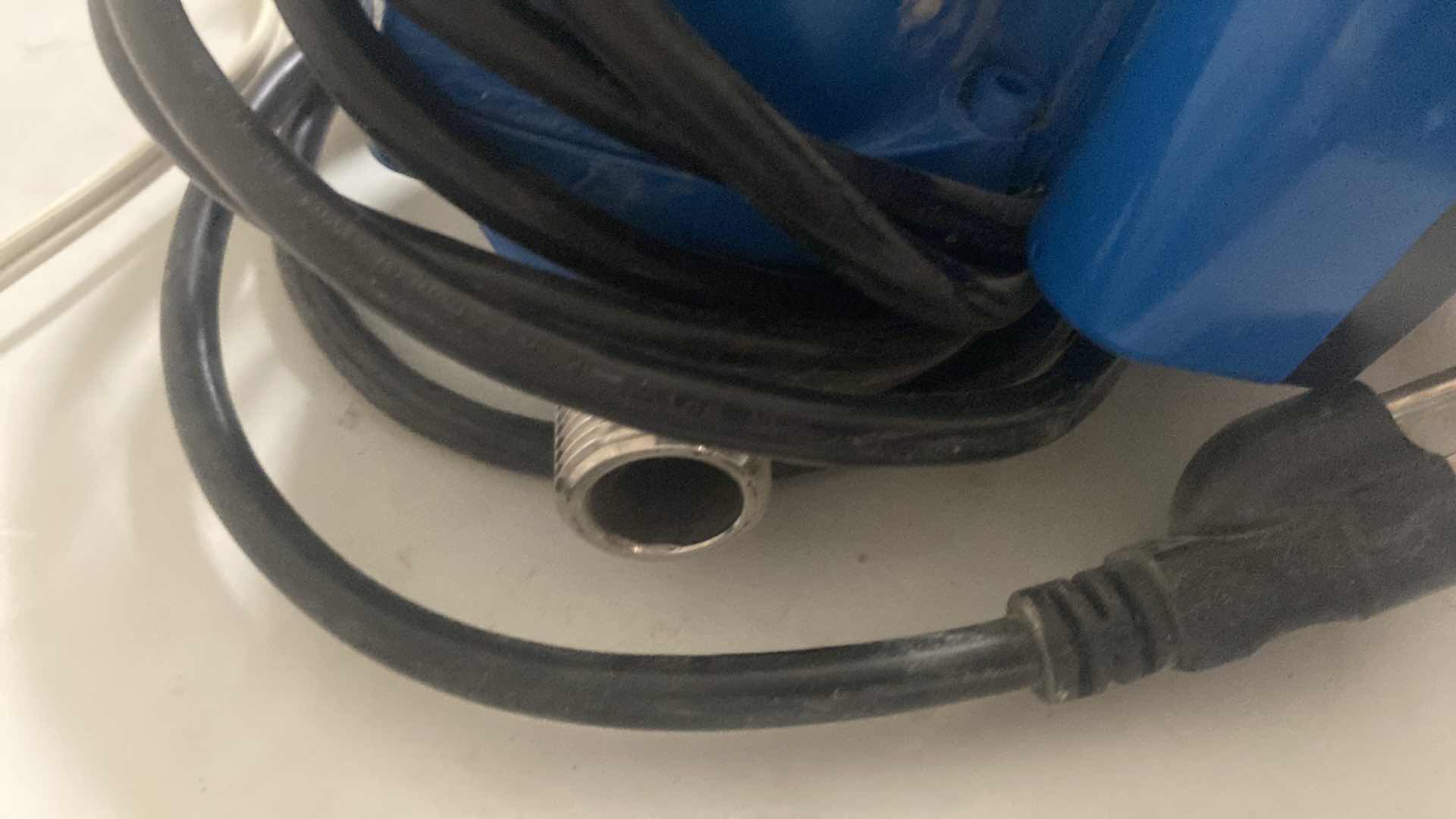 Photo 1 of JACK INFLATOR & EXTENSION CORD