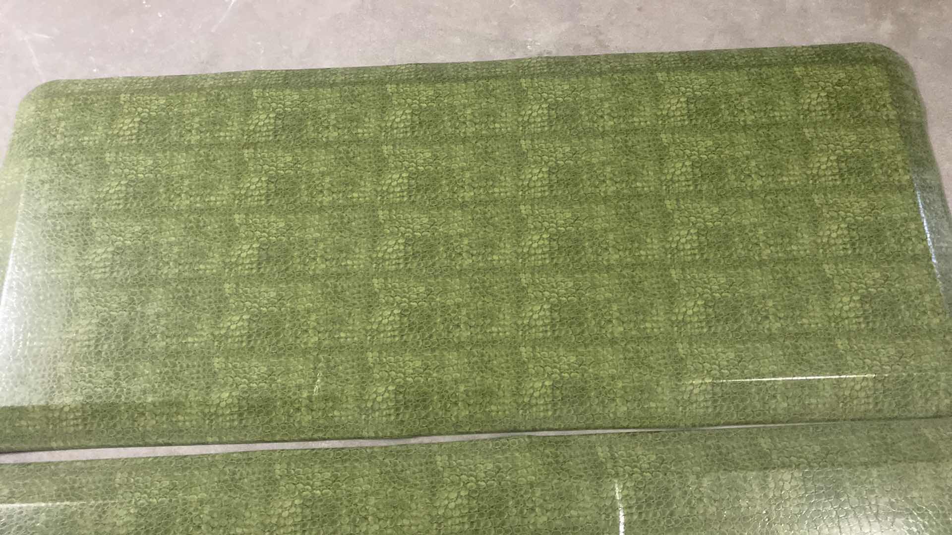 Photo 4 of 2 - CUSHIONED MATS 48” x 20”