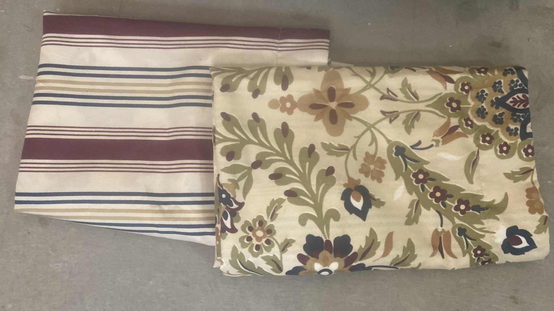 Photo 1 of QUEEN POLYESTER  FILLED REVERSIBLE COMFORTER AND SHAMS