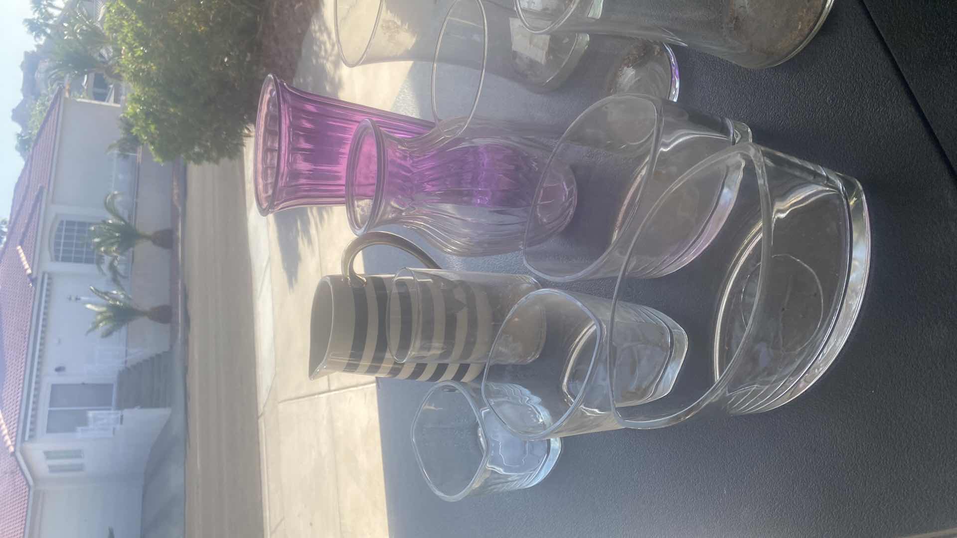 Photo 4 of 12 - VASES