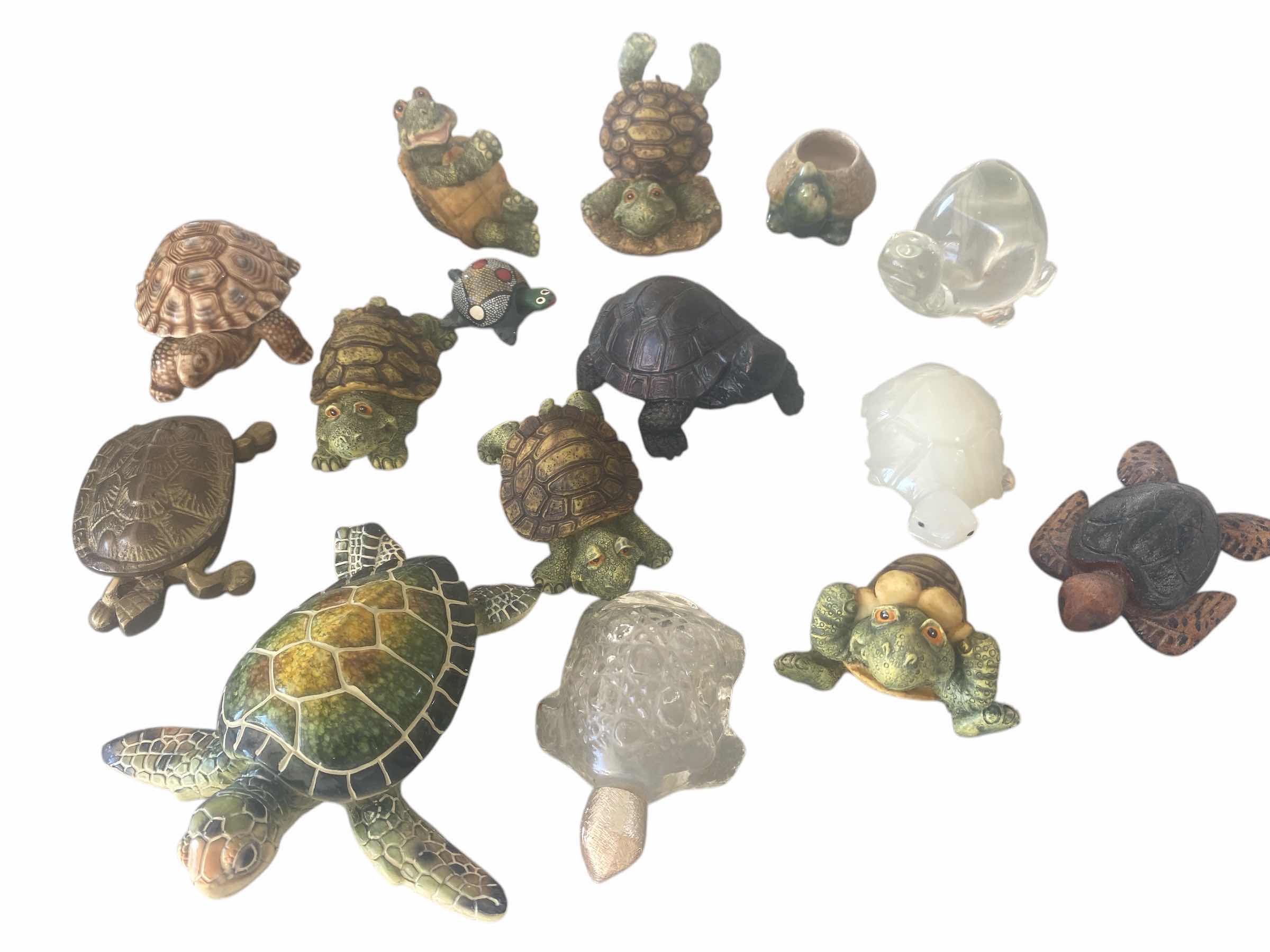 Photo 1 of 15 - TURTLES COLLECTION LARGEST 5” x 5”