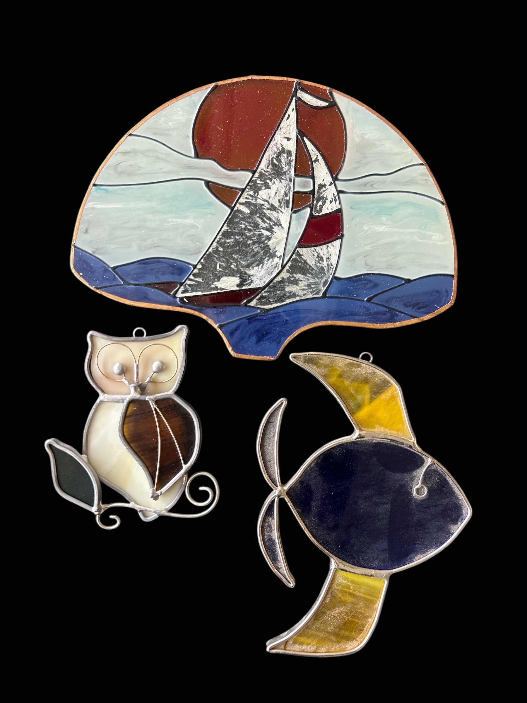 Photo 1 of 3 SMALL STAINED GLASS PIECES (LARGEST 8” x 6”)