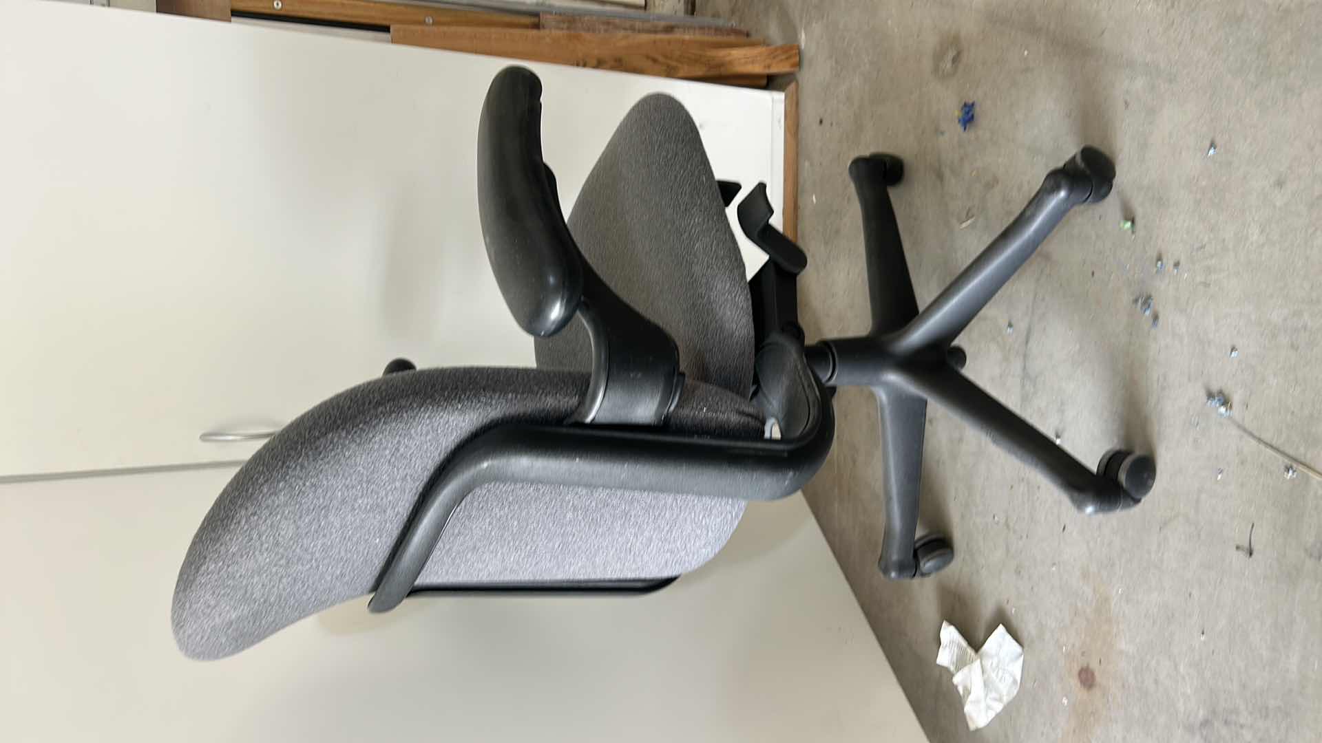 Photo 1 of OFFICE CHAIR