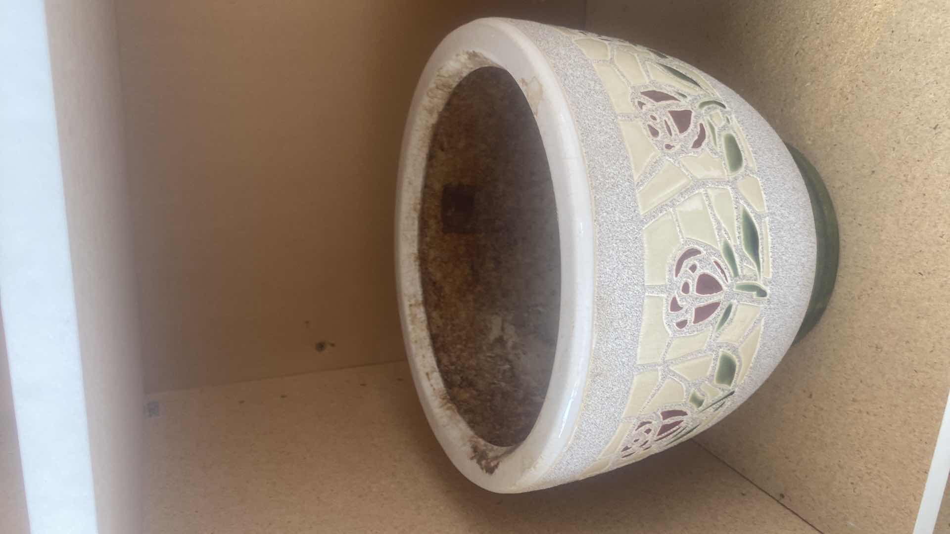 Photo 1 of 2 - POTTERY LARGEST 9 1/2” x 8”