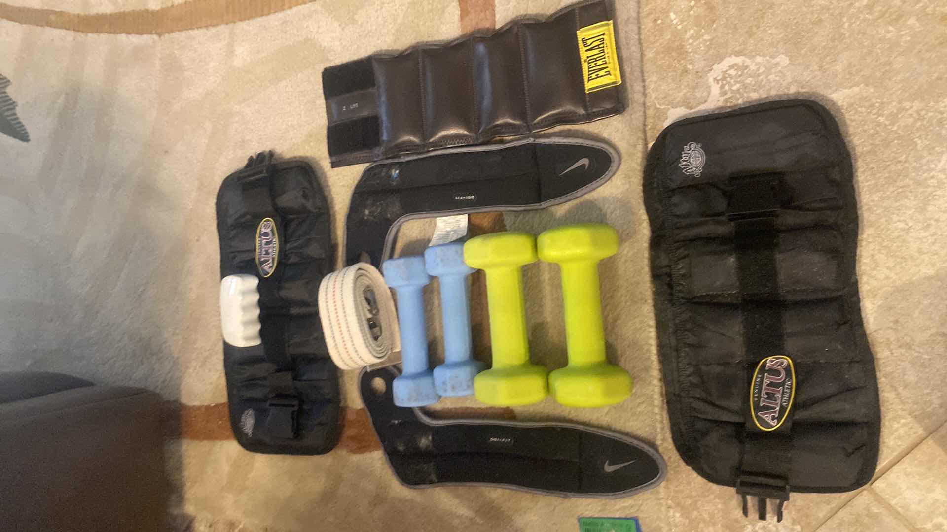 Photo 1 of 11 - PIECE FITNESS - WEIGHTS & MORE