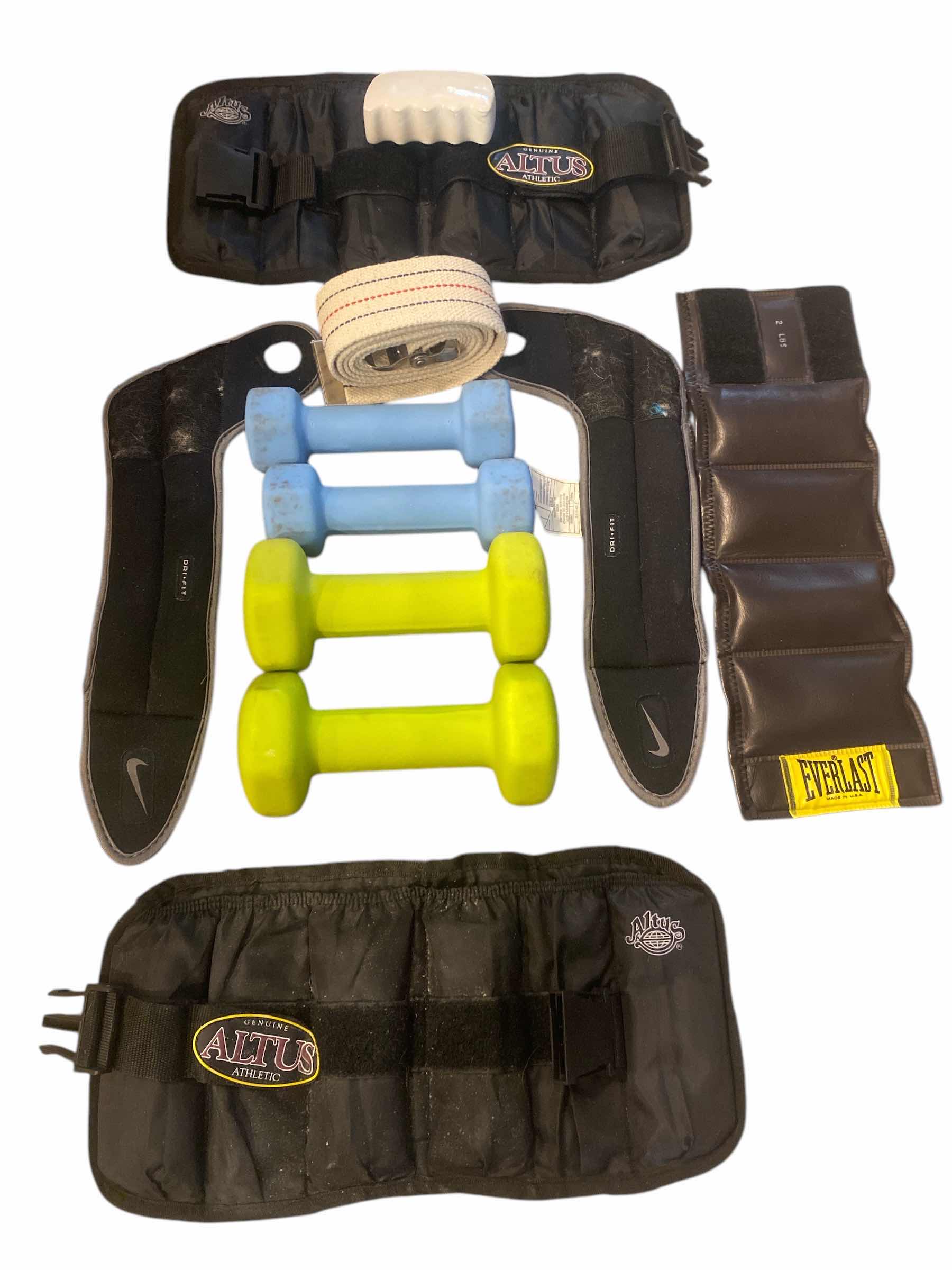 Photo 1 of 11 - PIECE FITNESS - WEIGHTS & MORE