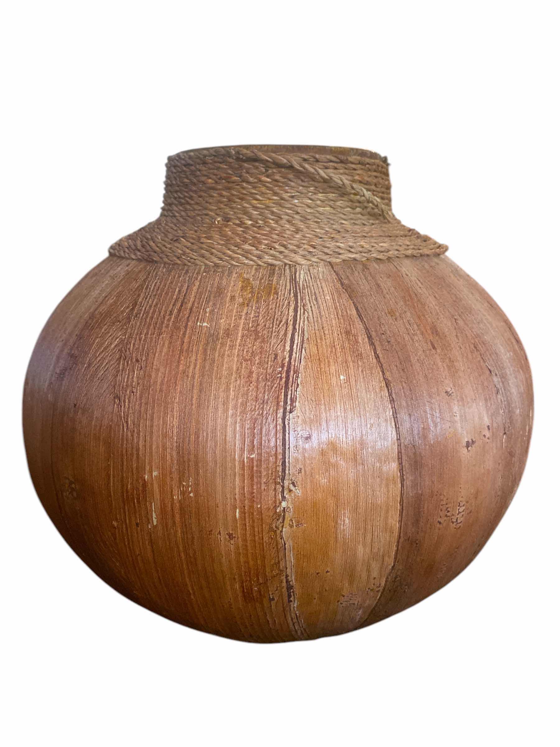 Photo 1 of LANE CERAMIC OPEN MOUTH VASE WITH BANANA LEAFS 12” x 12”