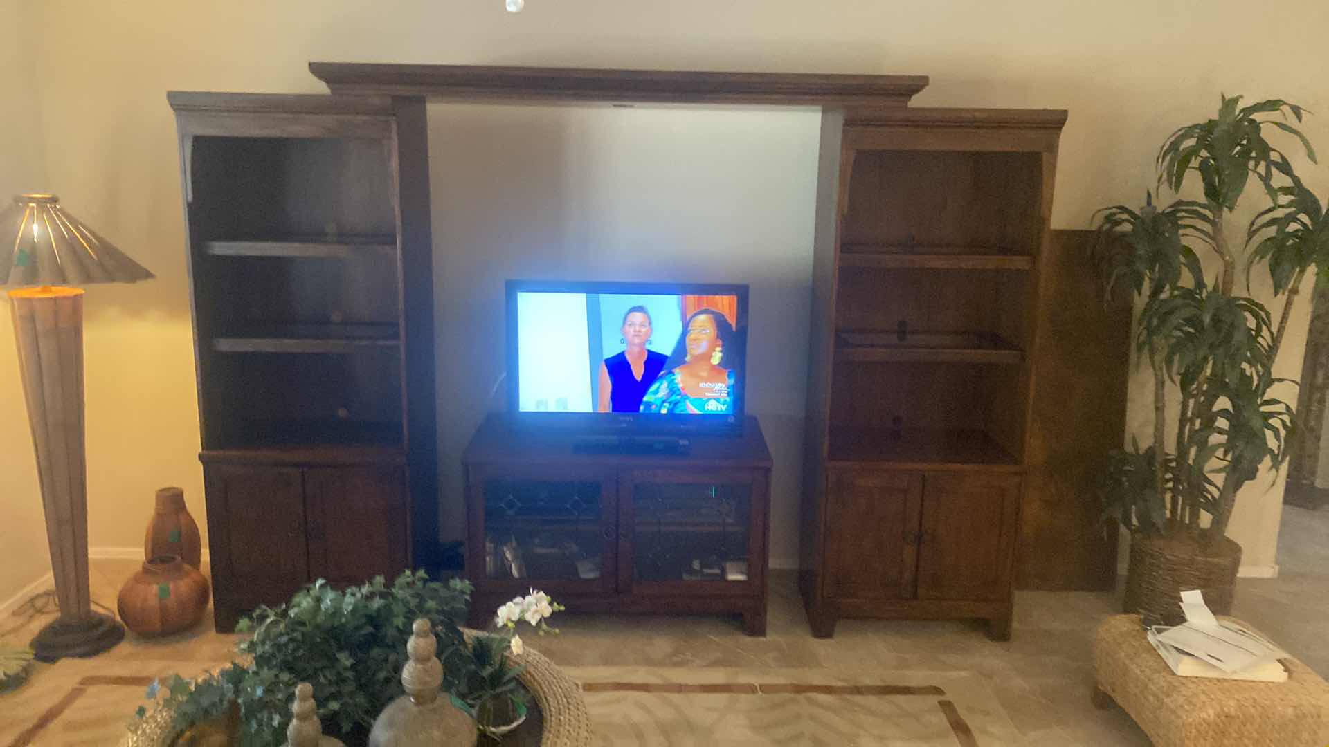 Photo 2 of PRAIRE VIEW 3 PIECE LIGHTED WALL UNIT (PIECES CAN BE SEPARATED) one 21“ x 19“ H84”