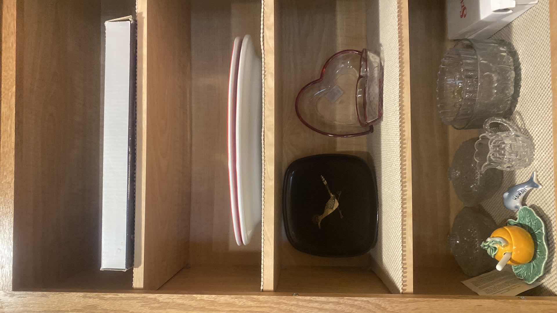 Photo 1 of CONTENTS OF KITCHEN CABINET- GLASS PLATERS & BOWLS