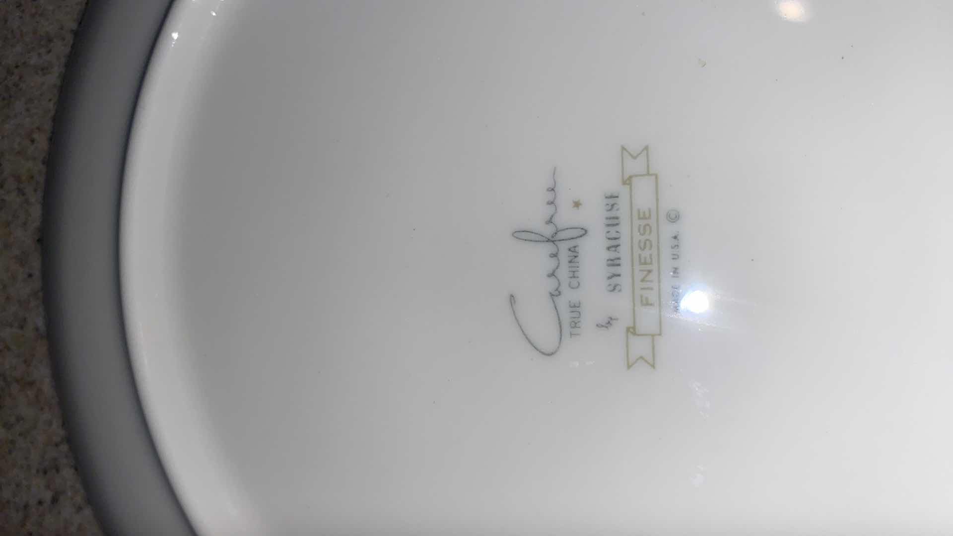 Photo 1 of 64 PIECES - CAREFREE TRYE CHINA SYRACUSE FINESSE MADE IN USA