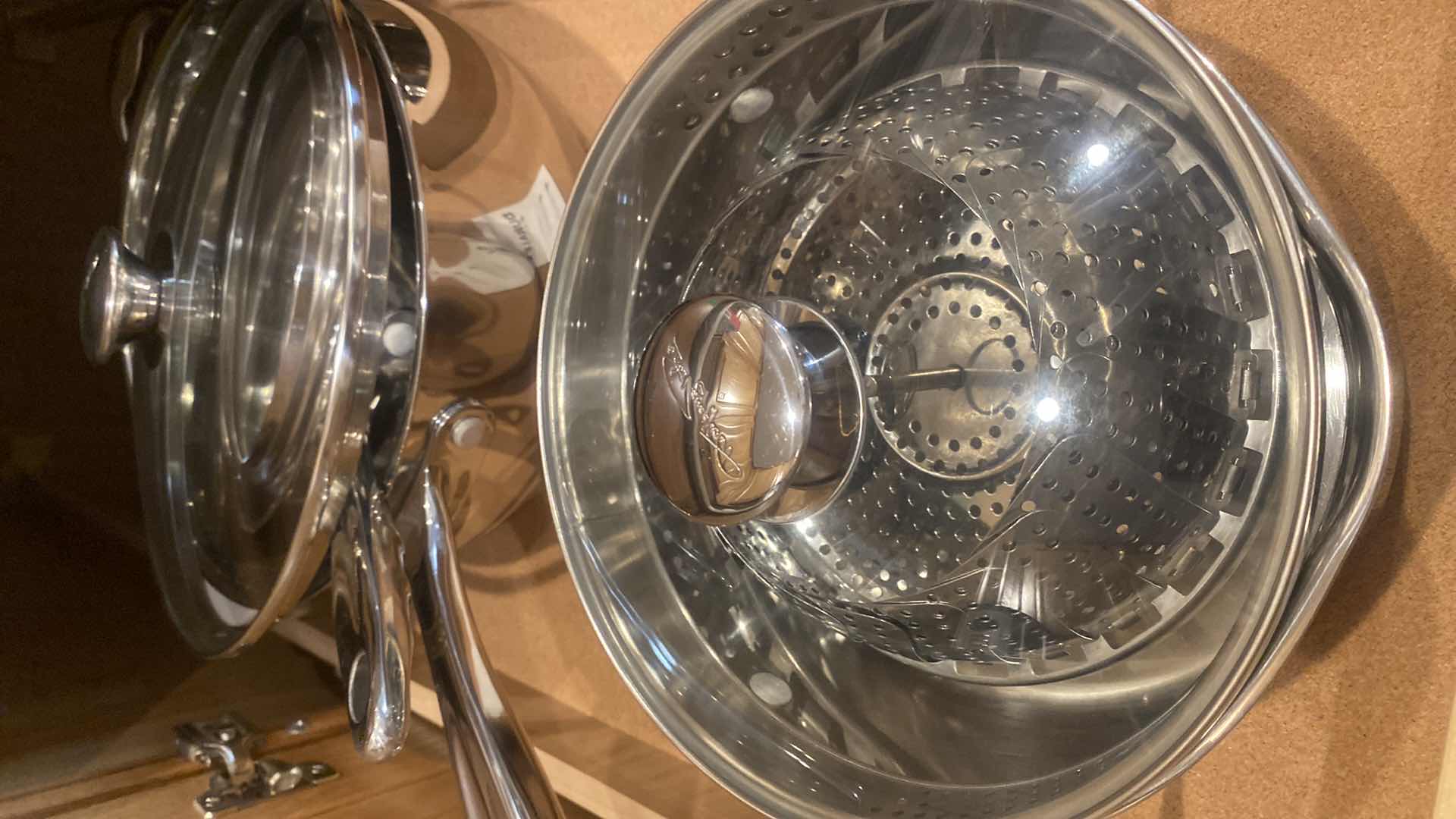 View 2 of CONTENTS KITCHEN CABINET - POTS & PANS WOLFGANG PUCK BISTRO