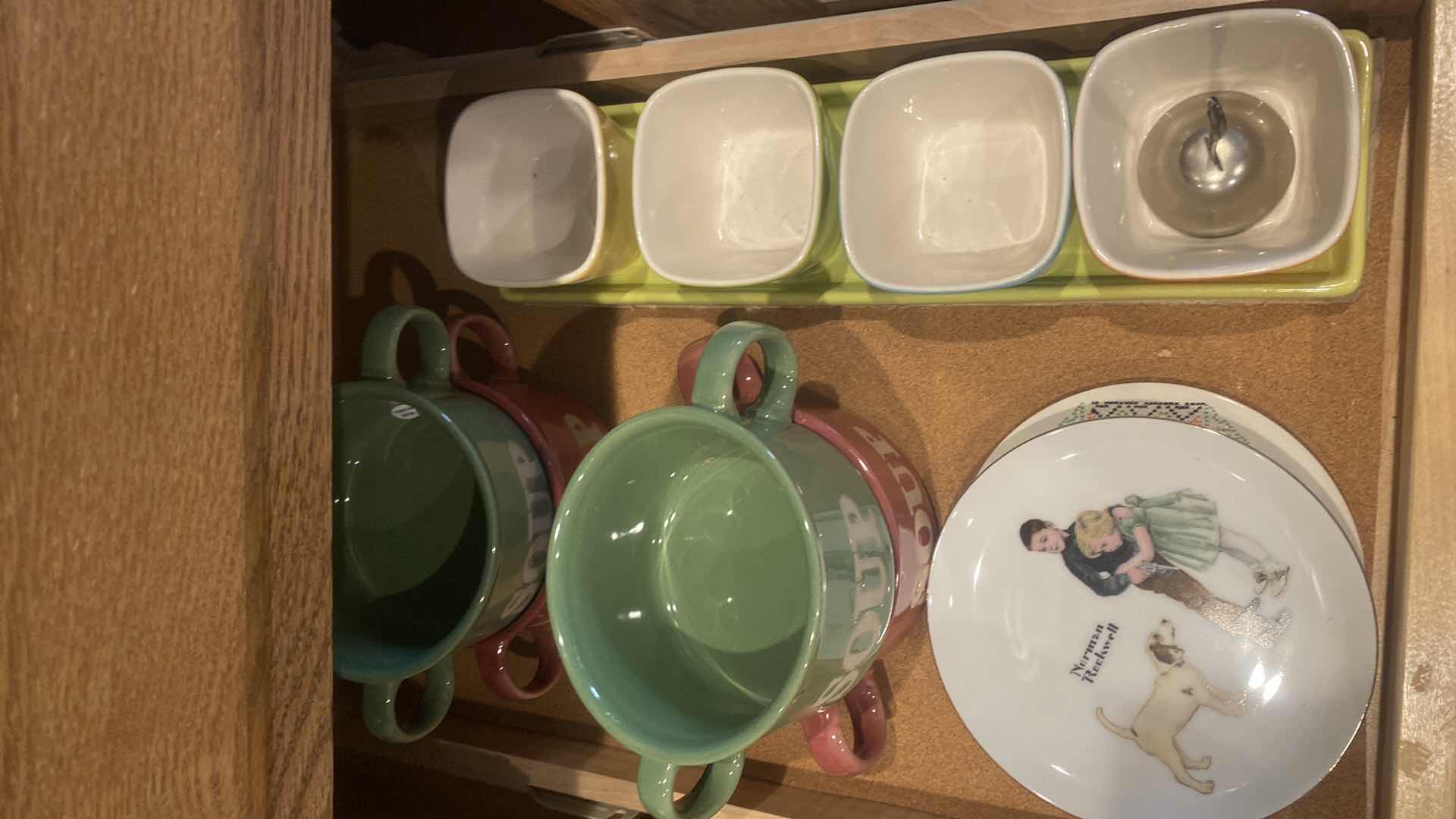 Photo 1 of CONTENTS KITCHEN CABINET - SOUP BOWLS, BOWLS & MORE