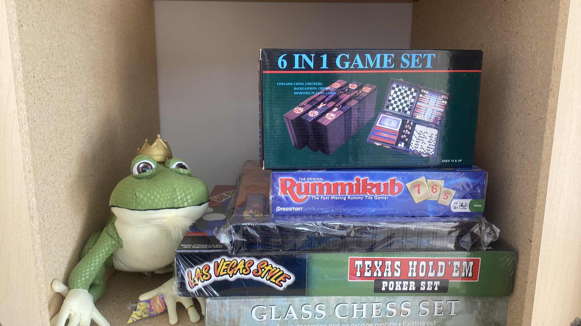 Photo 2 of 4 - GAMES, ARTWORKS & STUFFED FROG