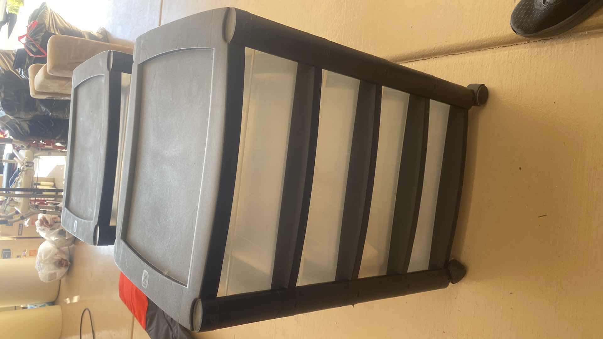 Photo 3 of 4 DRAWER PLASTIC ROLLING CART 16” x 18” H25 ”