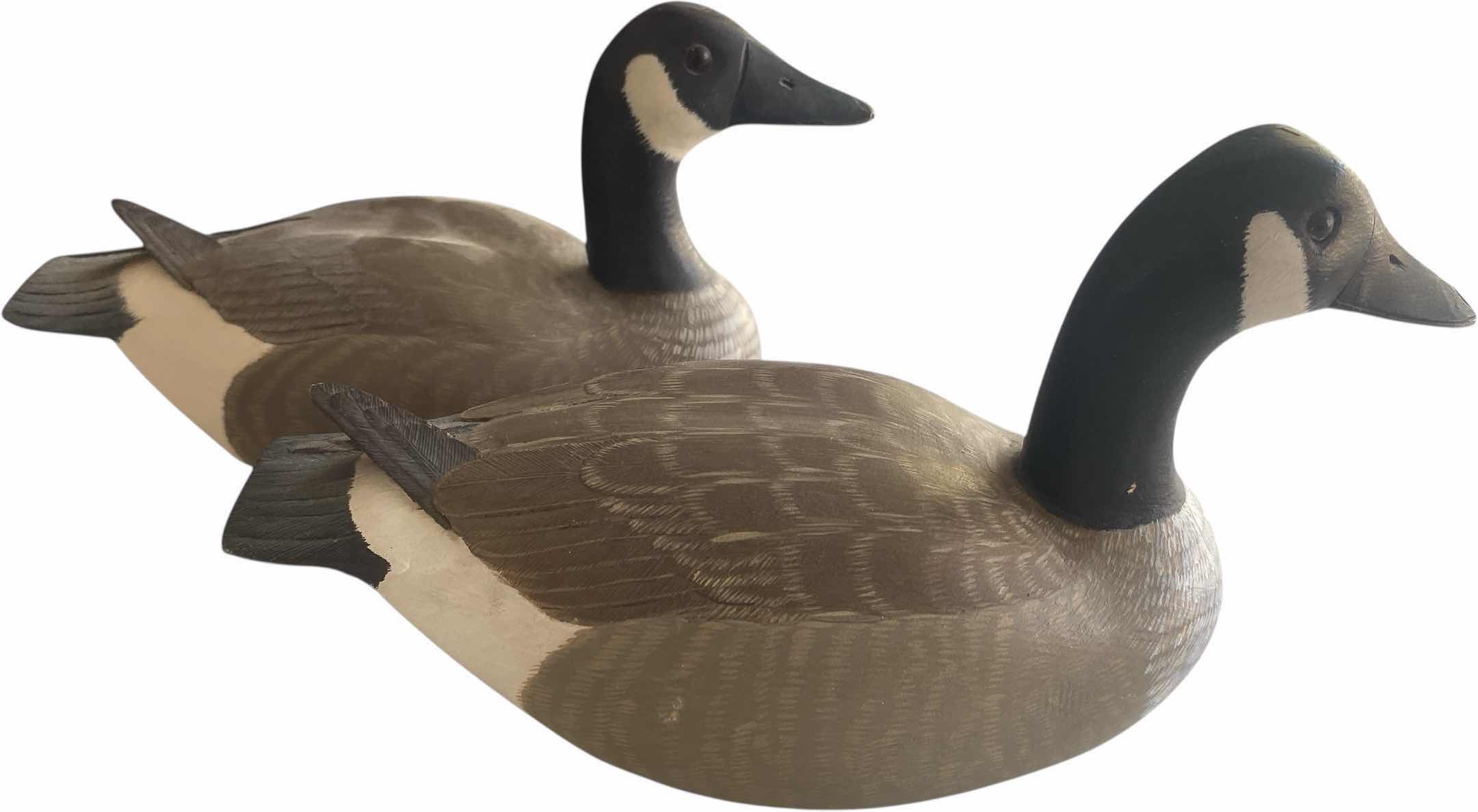 Photo 1 of 1978 PAIR OF HAND CARVED & PAINTED CANADIAN GEESE 9” x 4 1/2”