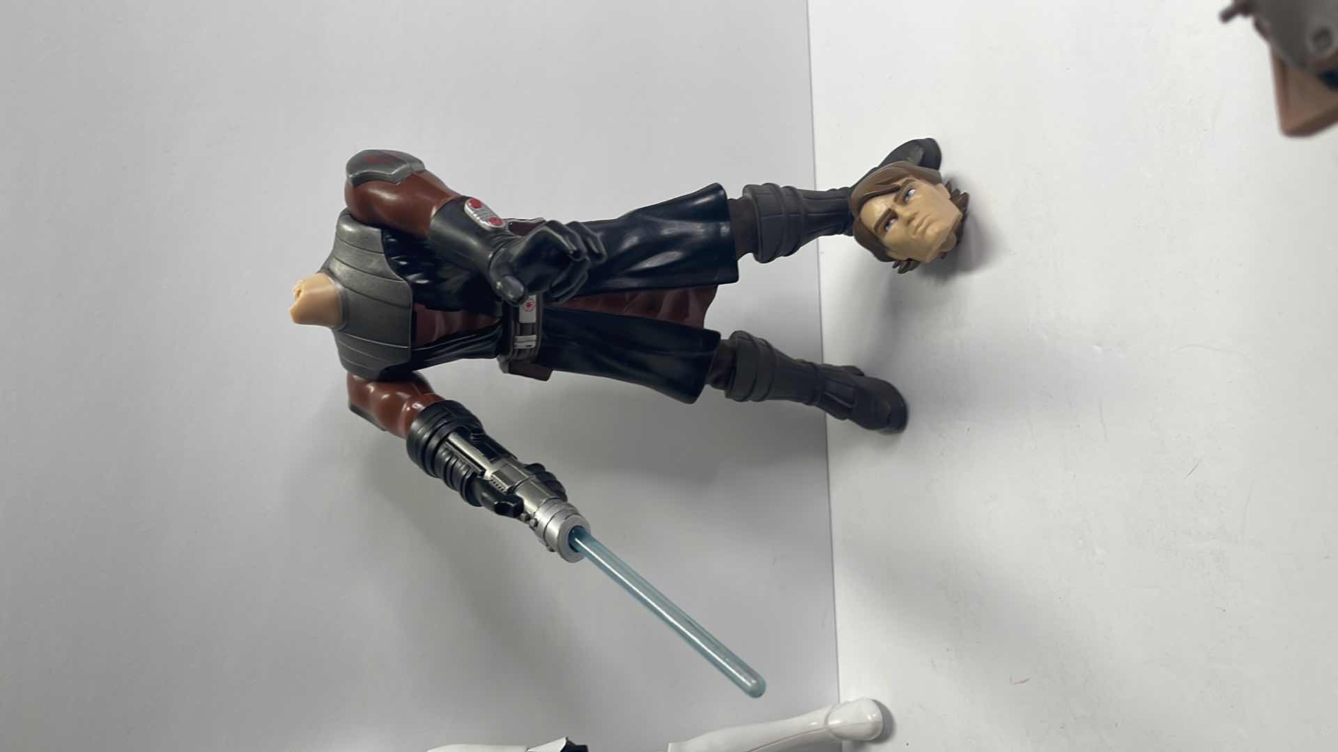 Photo 1 of STAR WARS ACTION FIGURE 2009 ANAKIN SKYWALKER TALKING FEATURE WORKS, LARGE 10IN - RETAIL PRICE $20.00