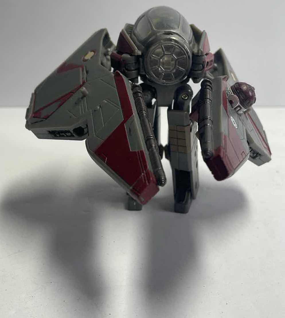 Photo 1 of HASBRO TRANSFORMERS STAR WARS OBI WAN KENOBI JEDI STAR FIGHTER - RETAIL PRICE &24.00