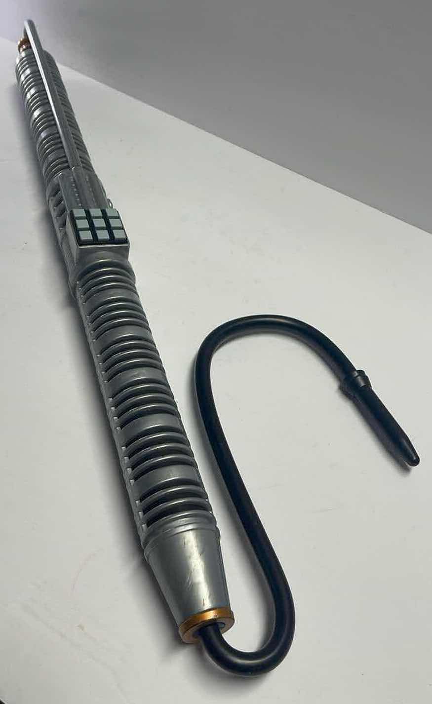 Photo 1 of GALAXY'S EDGE MUSICAL INSTRUMENT TOY DARIAN TOY KLOO HORN STAR WARS CANTINA - RETAIL PRICE $150