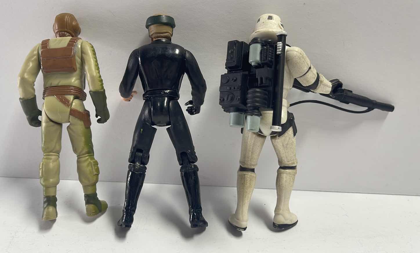 Photo 1 of VINTAGE STAR WARS FIGURES
