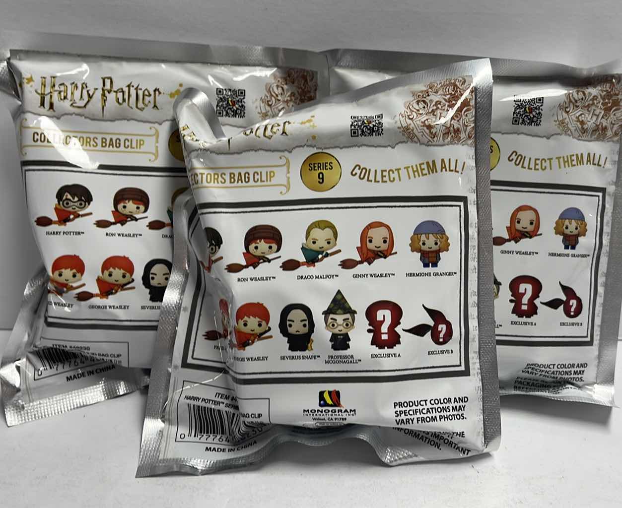 Photo 1 of NIB 3 HARRY POTTER SERIES 9 COLLECTORS BAG CLIPS - RETAIL PRICE $34.00