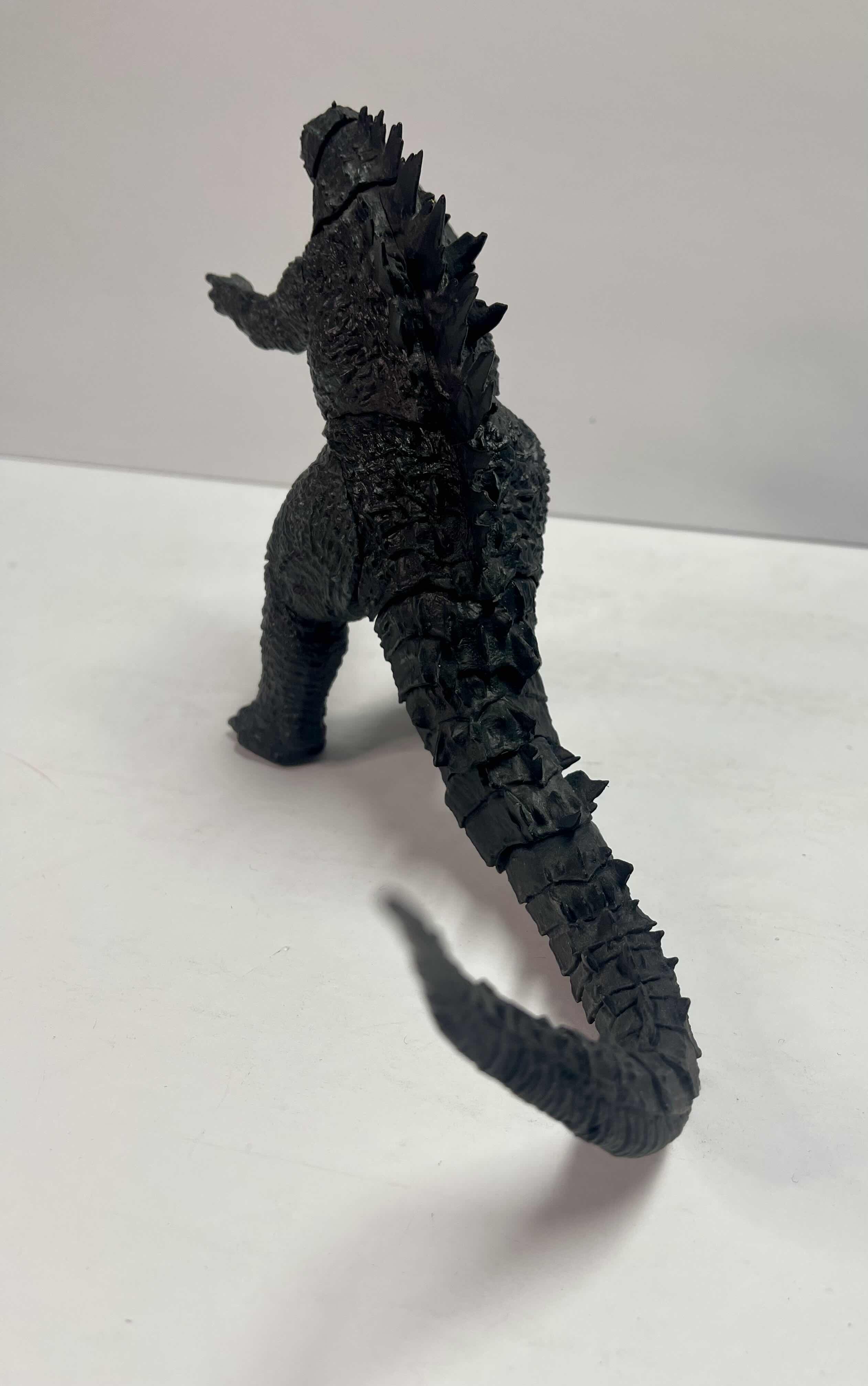 Photo 1 of NECA GODZILLA - L 12" MODREN GODZILLA ACTION FIGURE- SERIES 1 - RETAIL VALUE $95 * READ NOTES FOR MORE INFORMATION