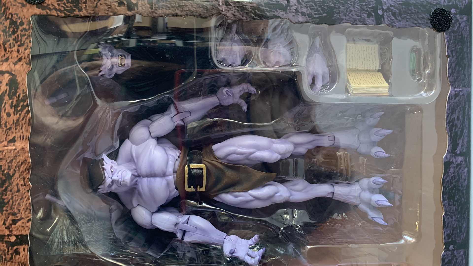 Photo 1 of GARGOYLES GOLIATH ULTIMATE ACTION FIGURE NIB $65